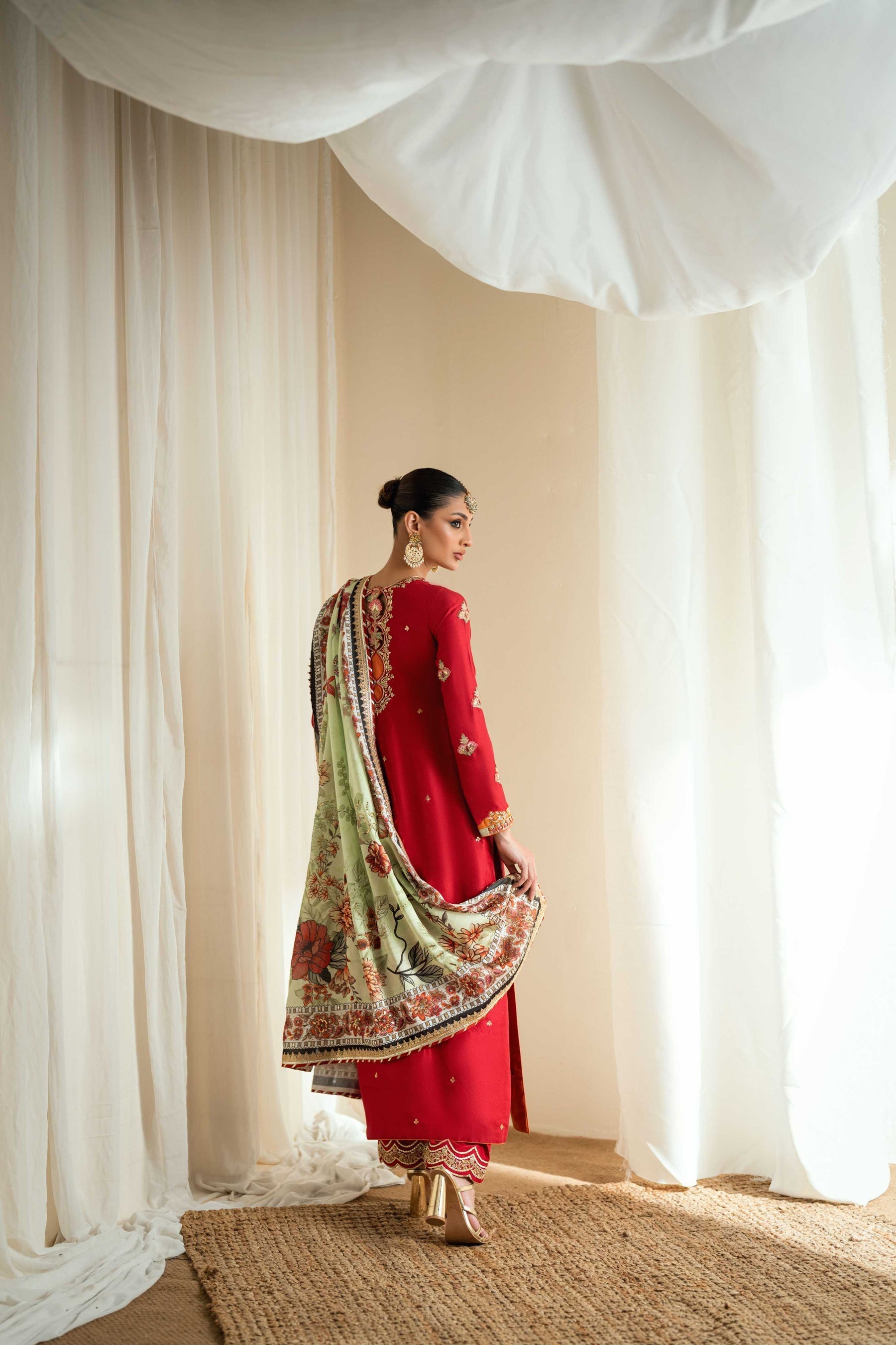 Sana Abbas | Zeya Formals | REENA