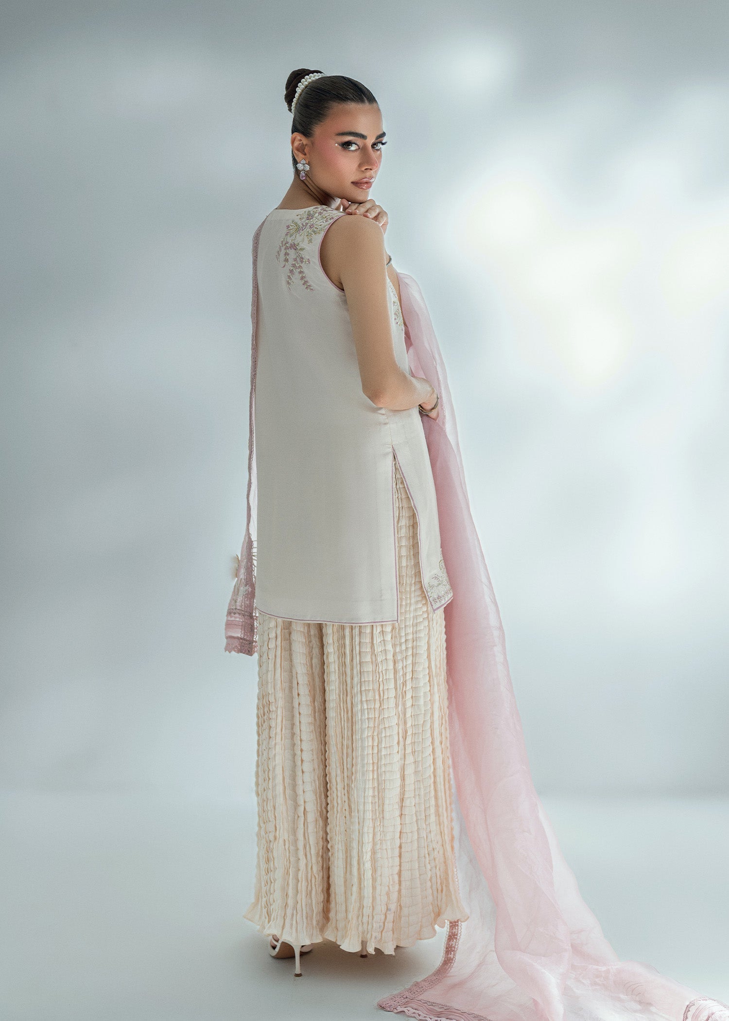 Umsha | Soiree De Rose | Ivory Ember