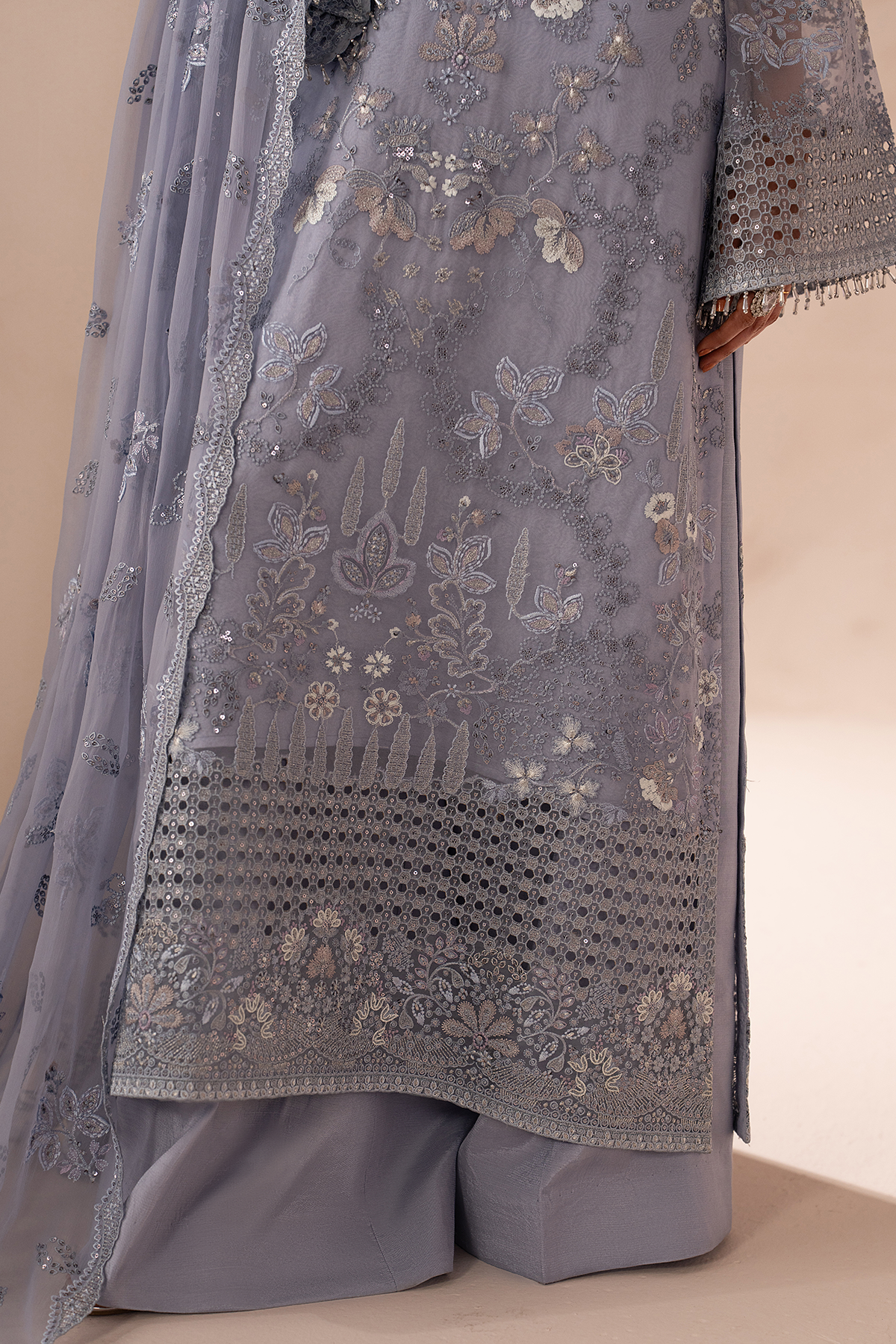 Lavish Premium | Izhare Muhabbat | Grey Elegance