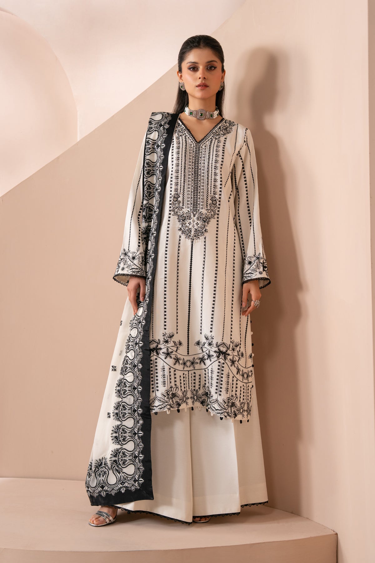 Xenia Formals | Zaeva Formals | OMAVI