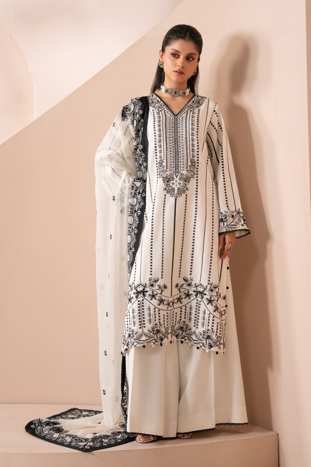 Xenia Formals | Zaeva Formals | OMAVI