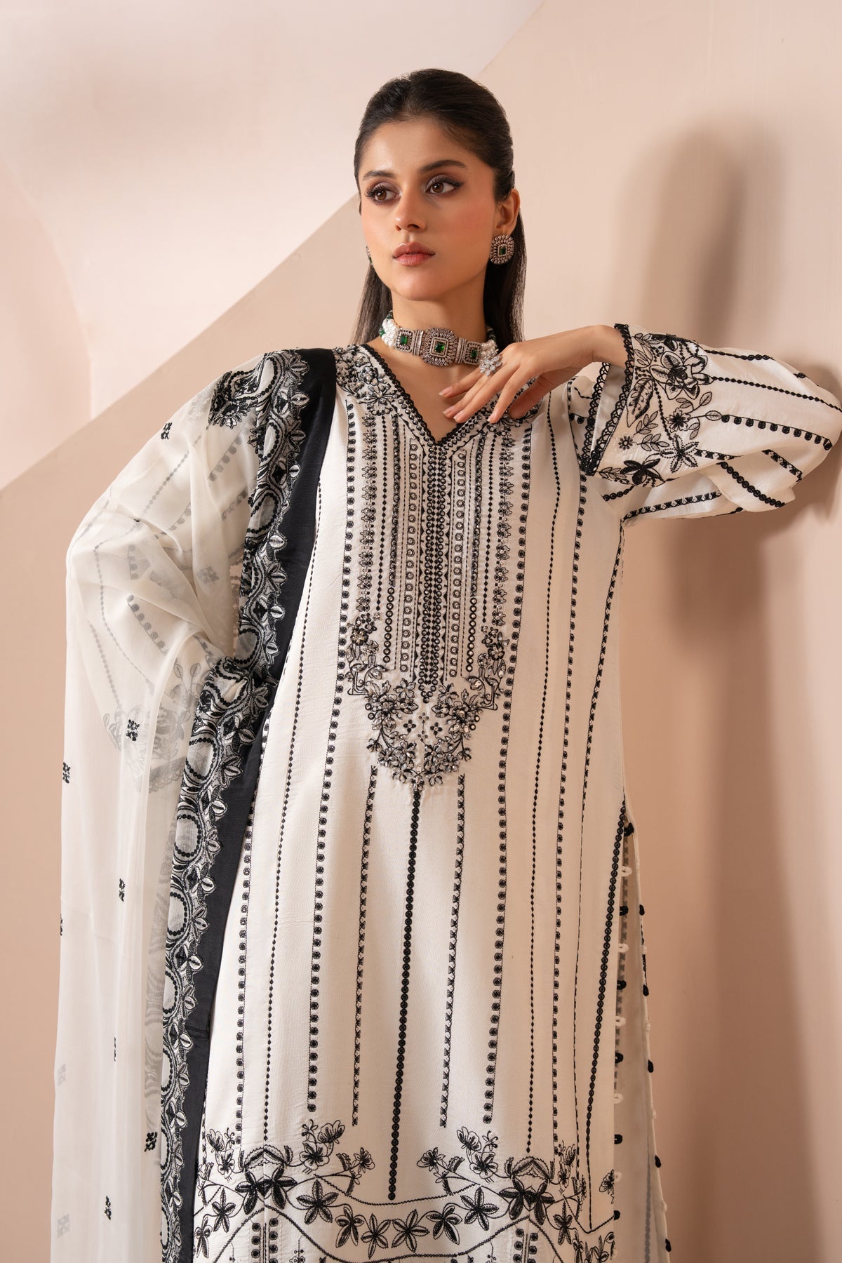 Xenia Formals | Zaeva Formals | OMAVI