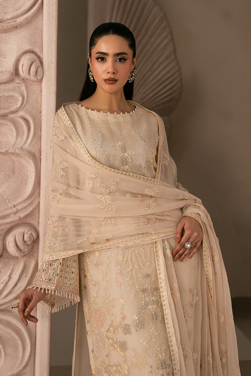 Lavish Premium | Izhare Muhabbat | White Rose
