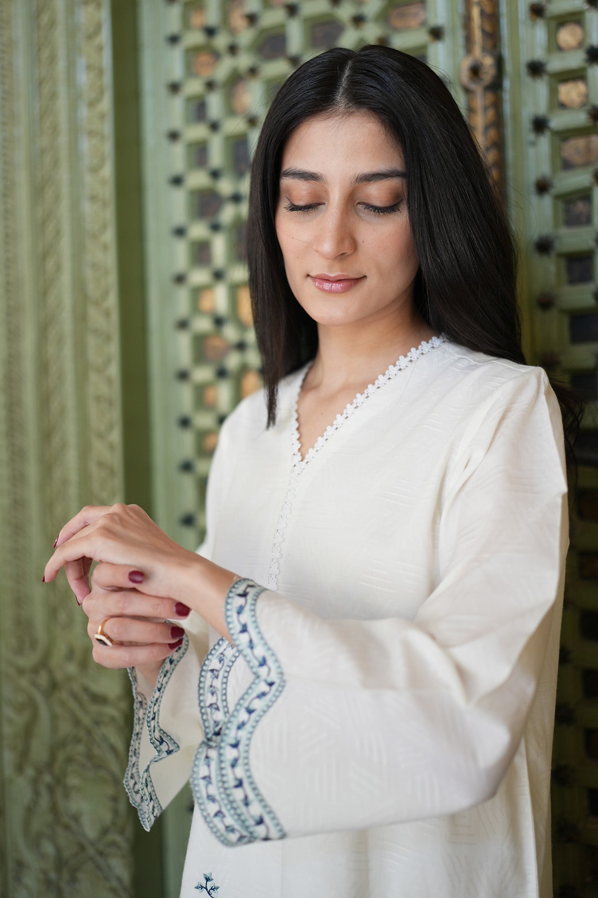 Sahar | Ready to Wear Basics | DoveâS Grace