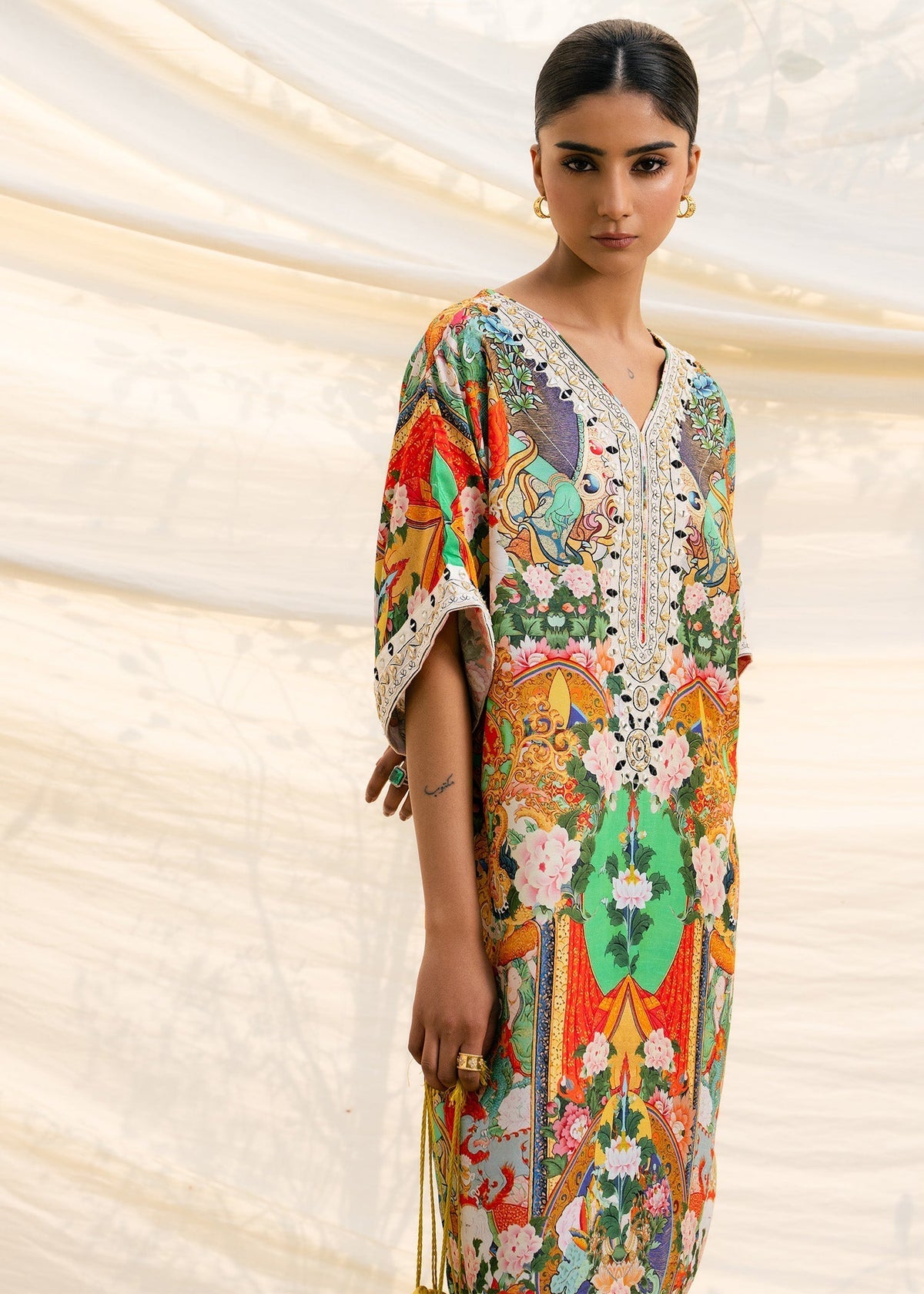 Mahgul | Ambi Bagh Silk Edit | Sumbul