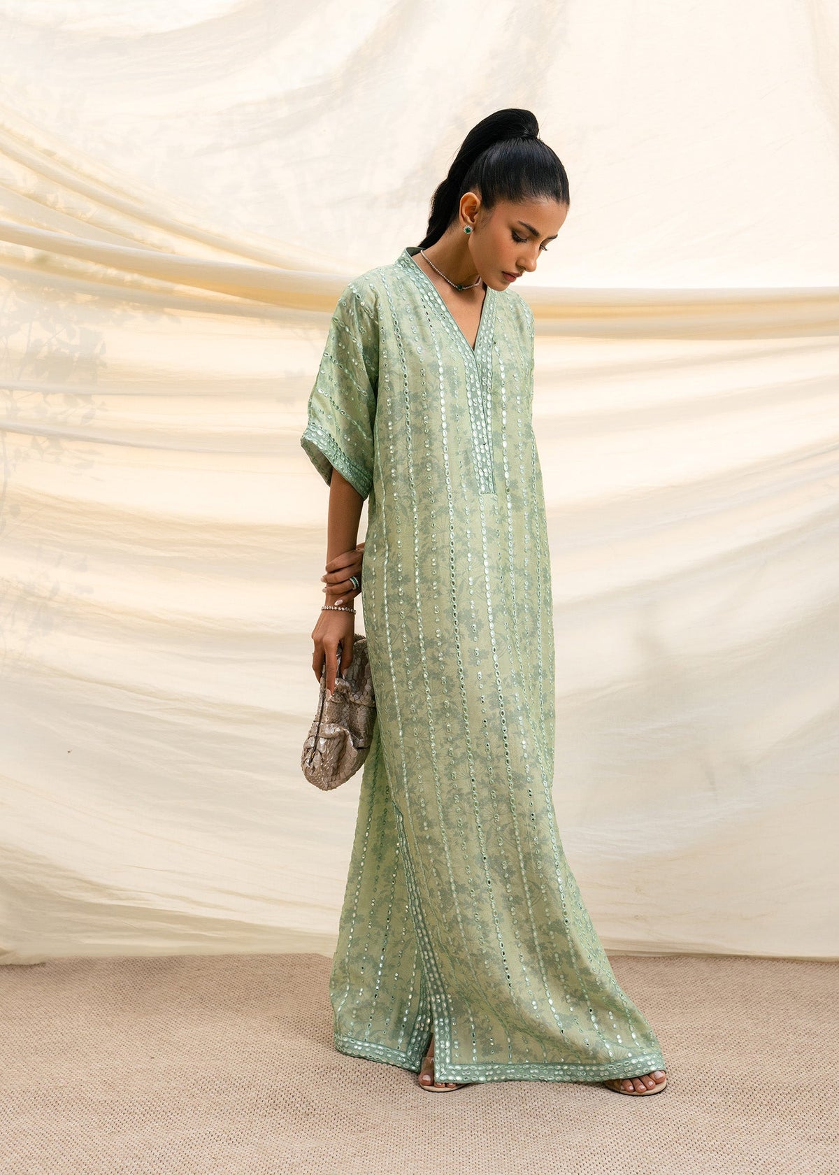 Mahgul | Ambi Bagh Silk Edit | Nayab