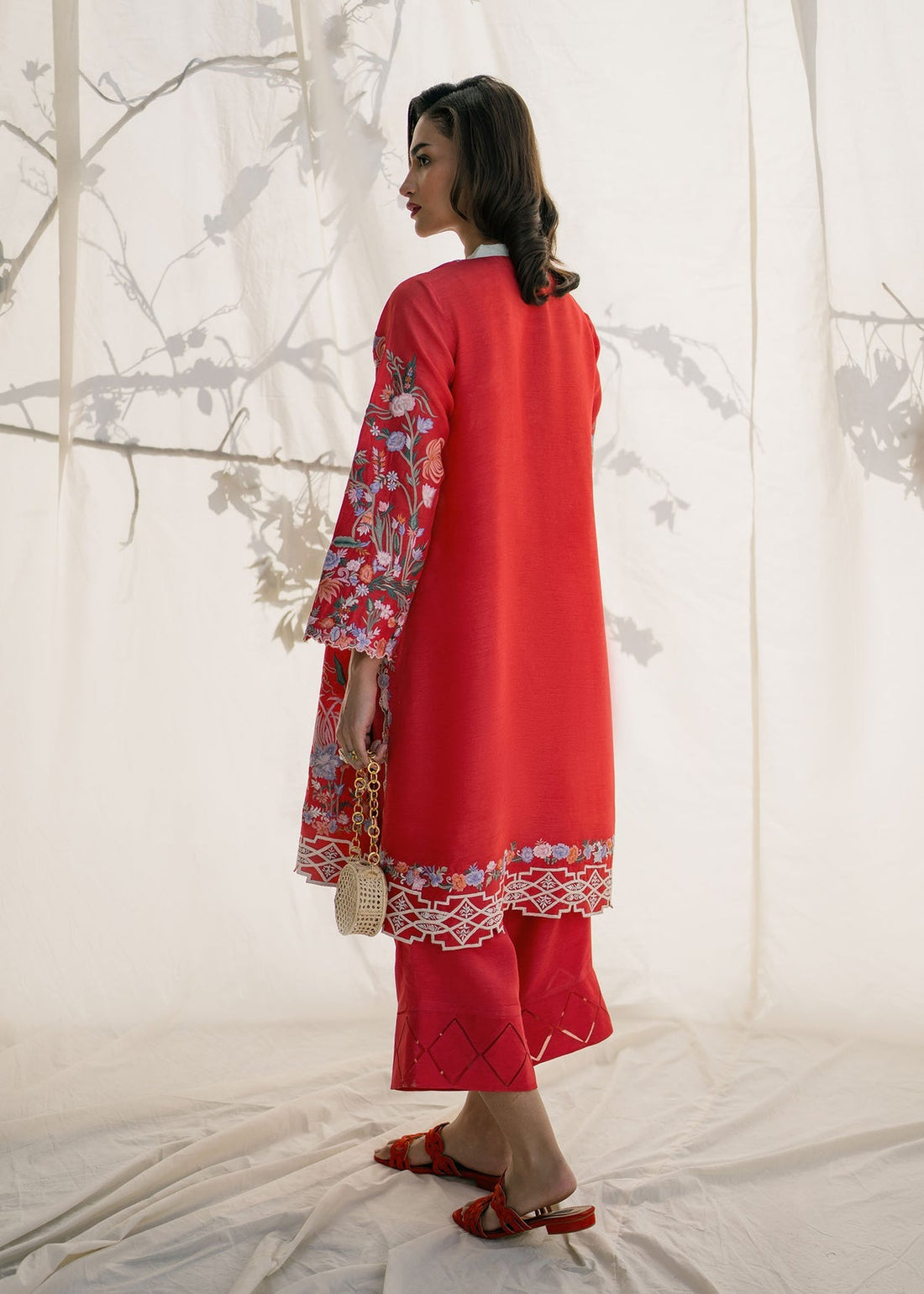 Mahgul | Samara Pret | Crimson Sun