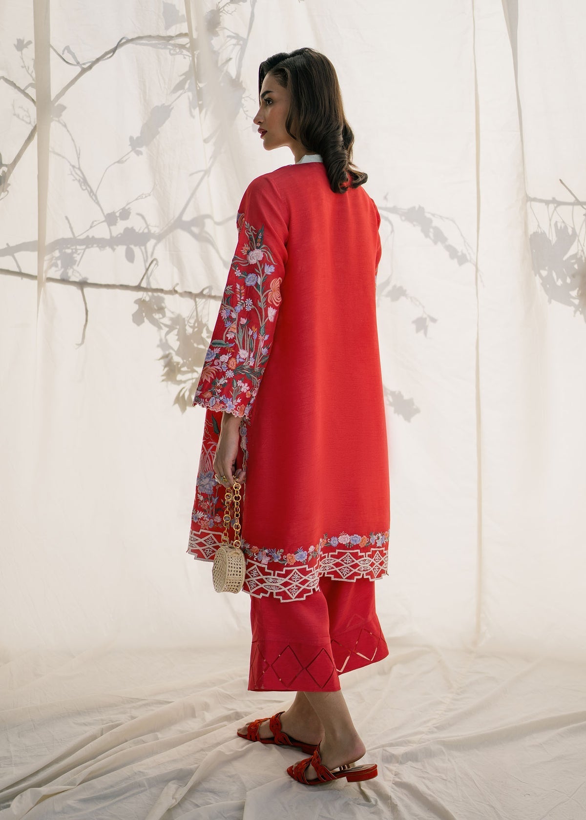 Mahgul | Samara Pret | Crimson Sun