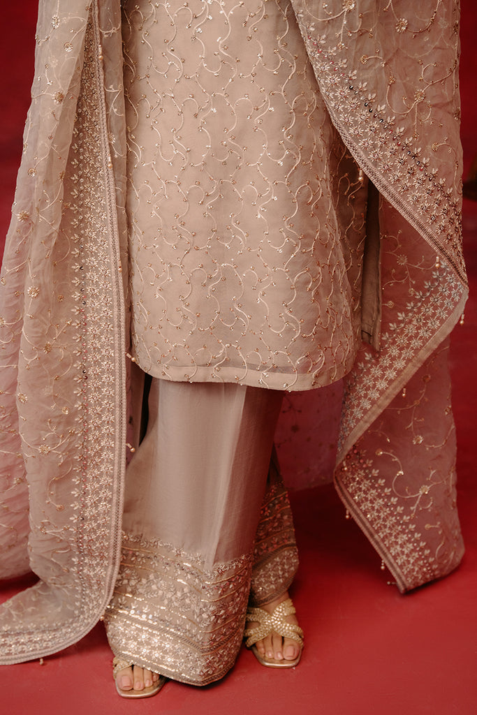 Cross Stitch | Luxe Atelier 24 |OPULENCE TINT
