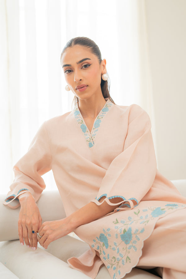 Sahar | Pre Essential Emb Edit | Desert Pearl