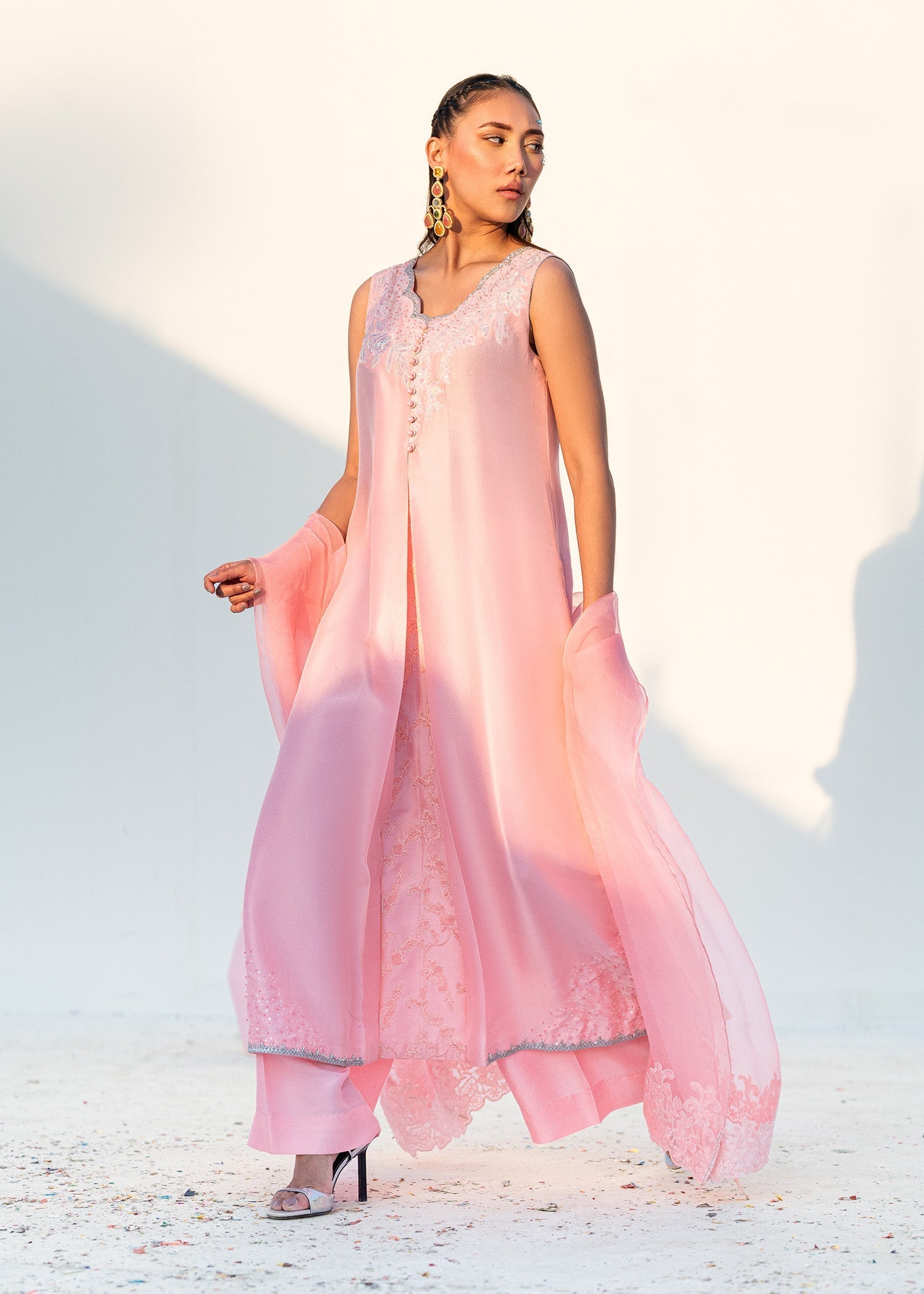 Umsha | Confetti 25 | SEQUINED BREEZE