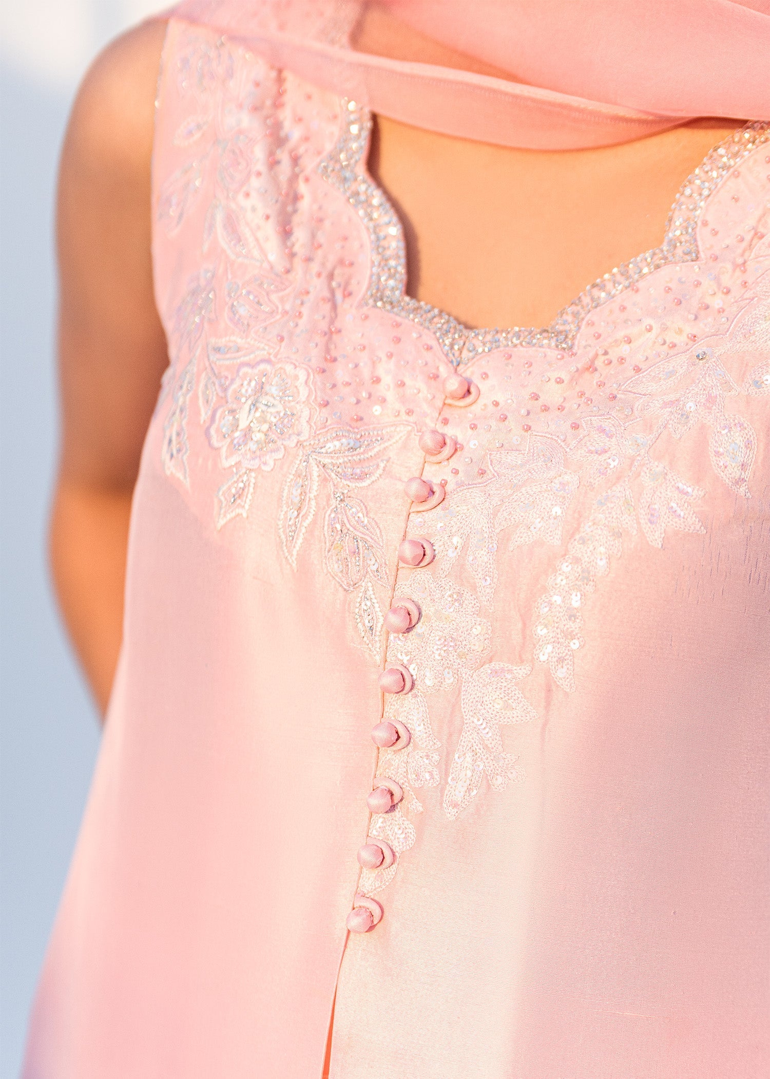 Umsha | Confetti 25 | SEQUINED BREEZE