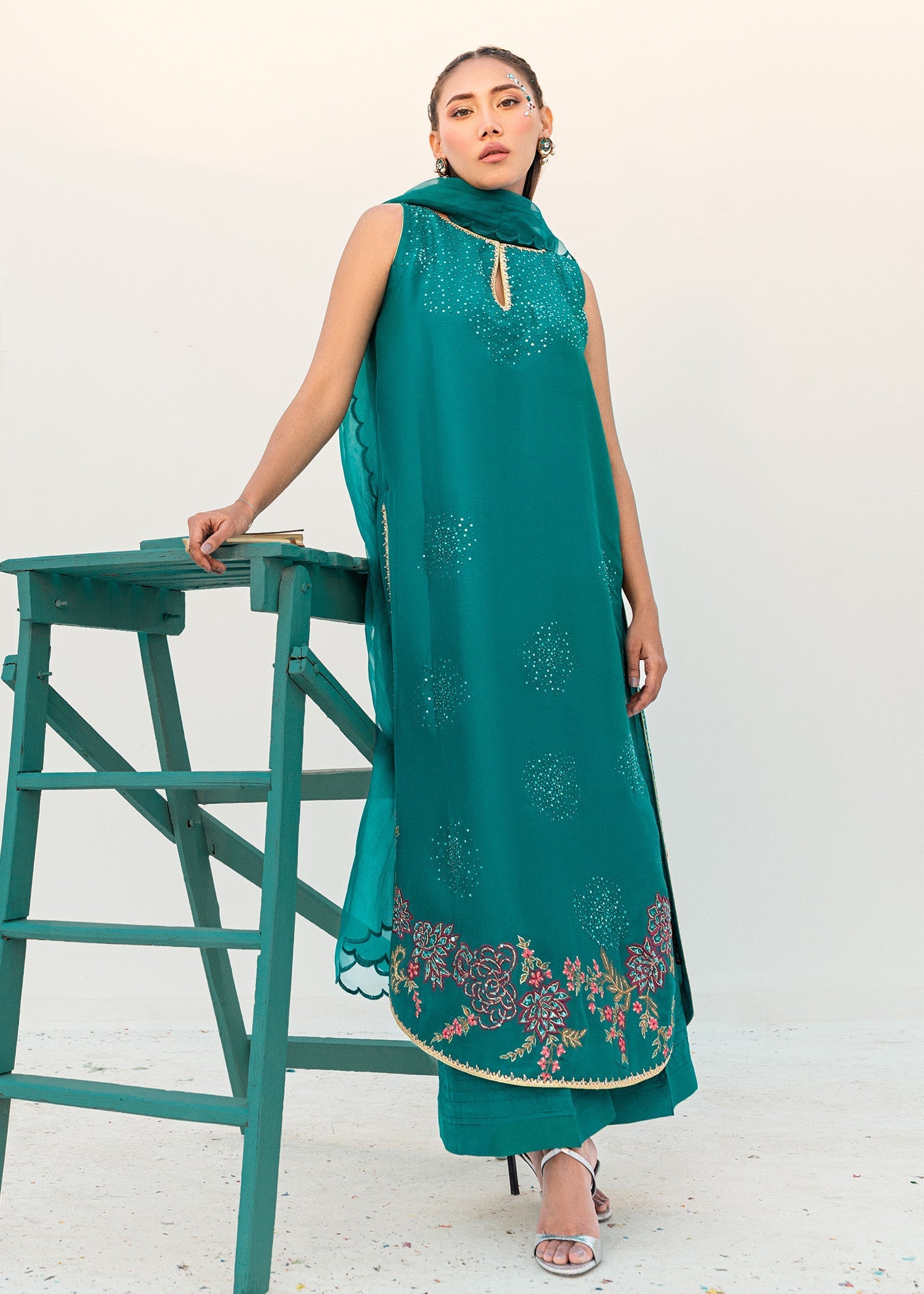 Umsha | Confetti 25 | SPRUCE GLOW