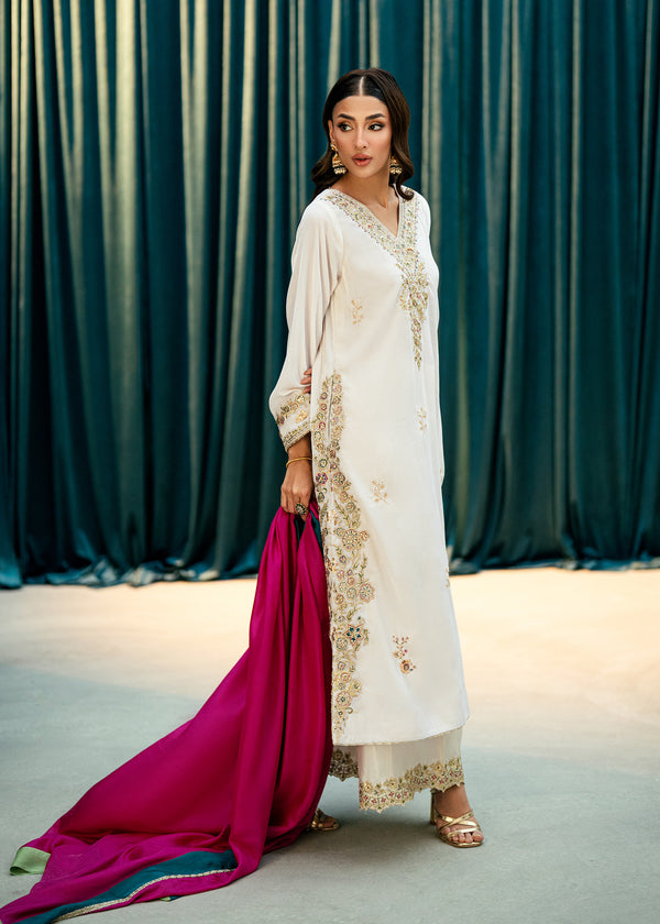 Umsha | Velvet Code | Imperial Ivory