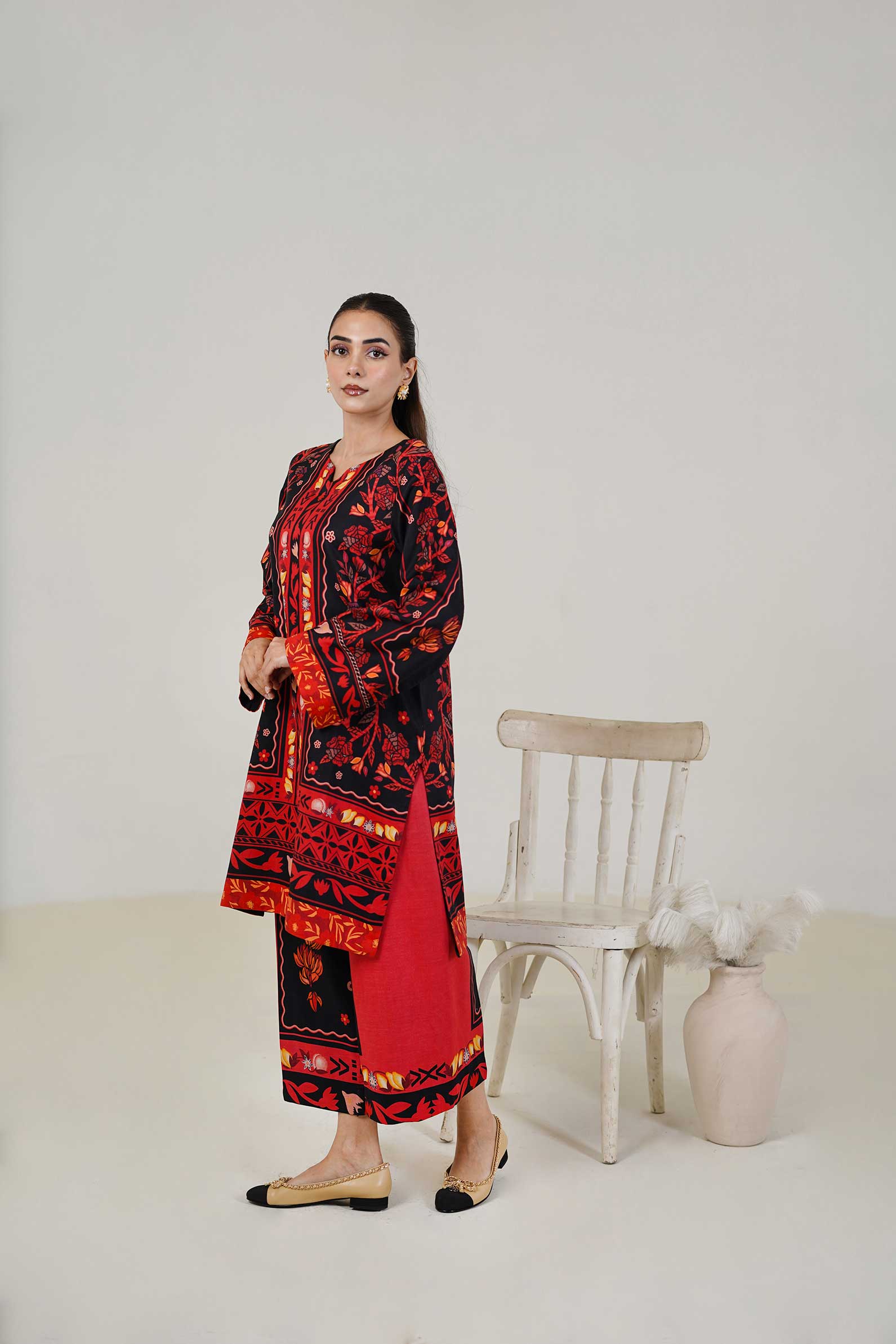 Maryam Hussain | Lawn Co Ord Sets | Set D-5