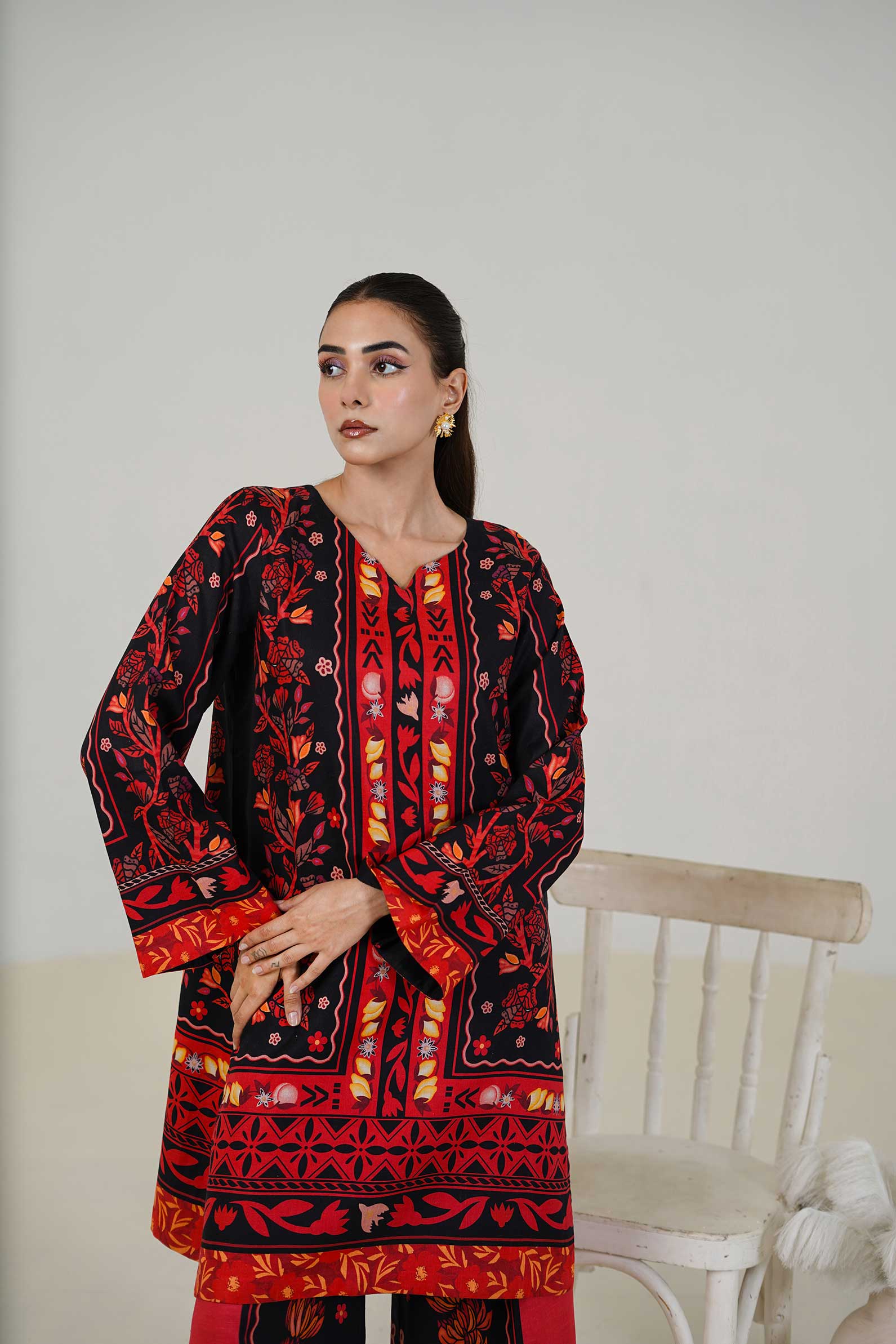 Maryam Hussain | Lawn Co Ord Sets | Set D-5