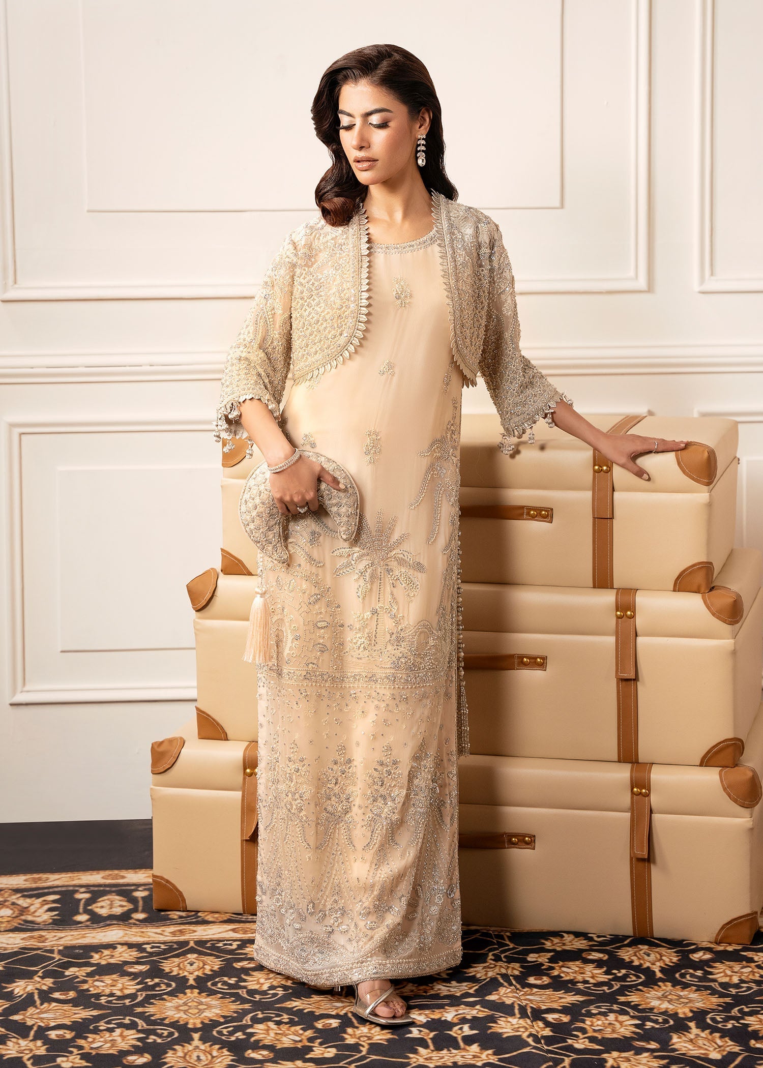 Zarizaa | Check in 5 Series | CREME