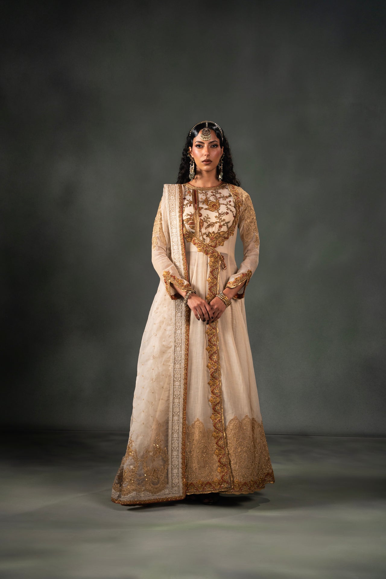 Nilofer Shahid | Mihrimah Formals | Hurram