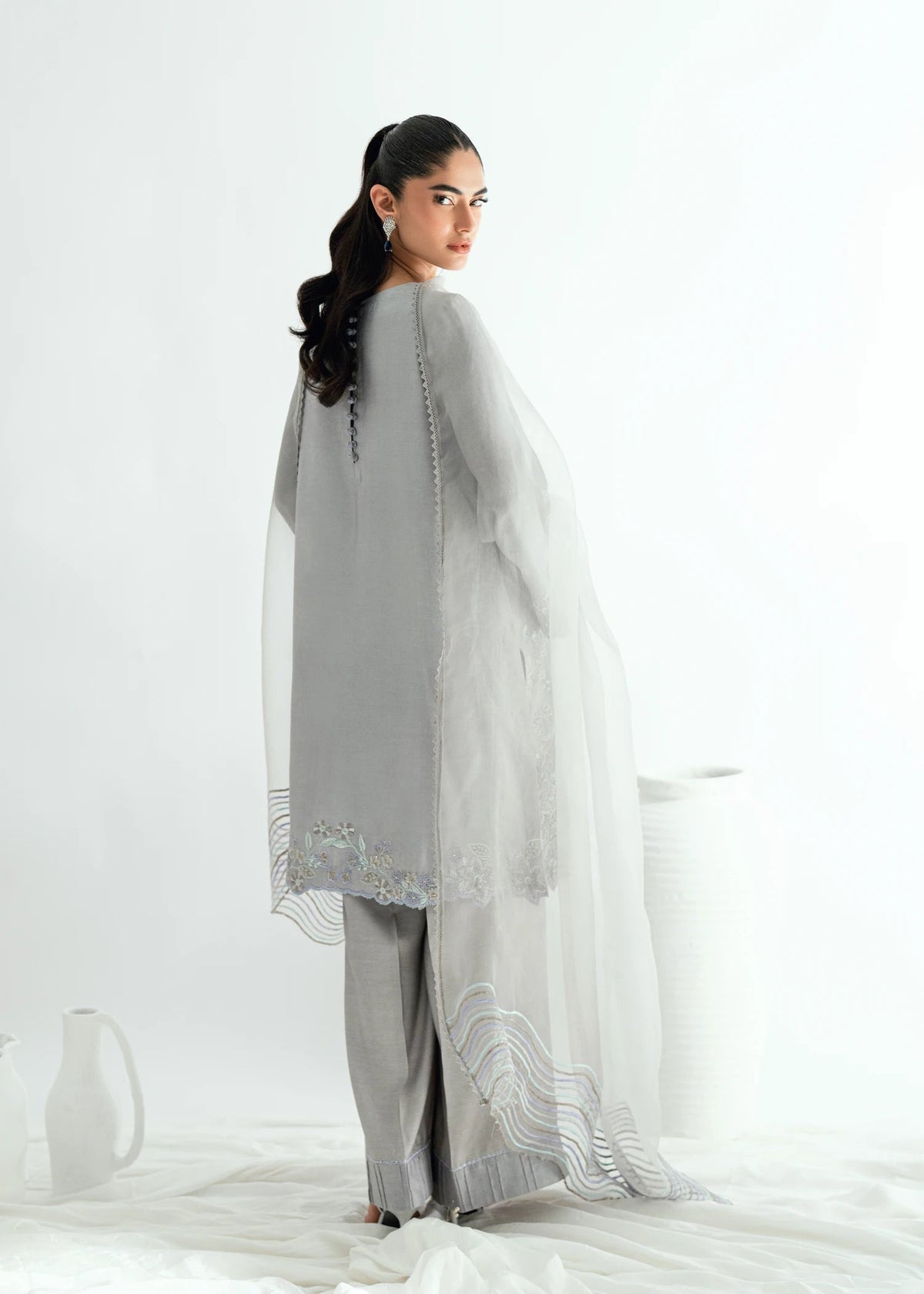 Umsha | Jardin De Luxe | Silver Mist