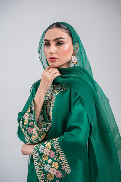 Amna Arshad | Laleh Festive | Jiya