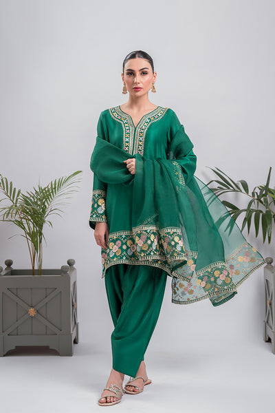 Amna Arshad | Laleh Festive | Jiya