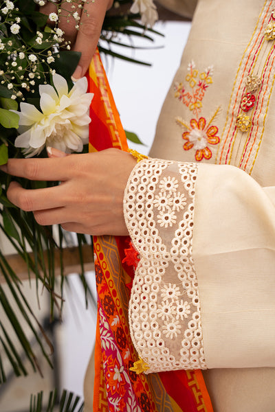 Amna Arshad | Zolu Collection 24 | Manali