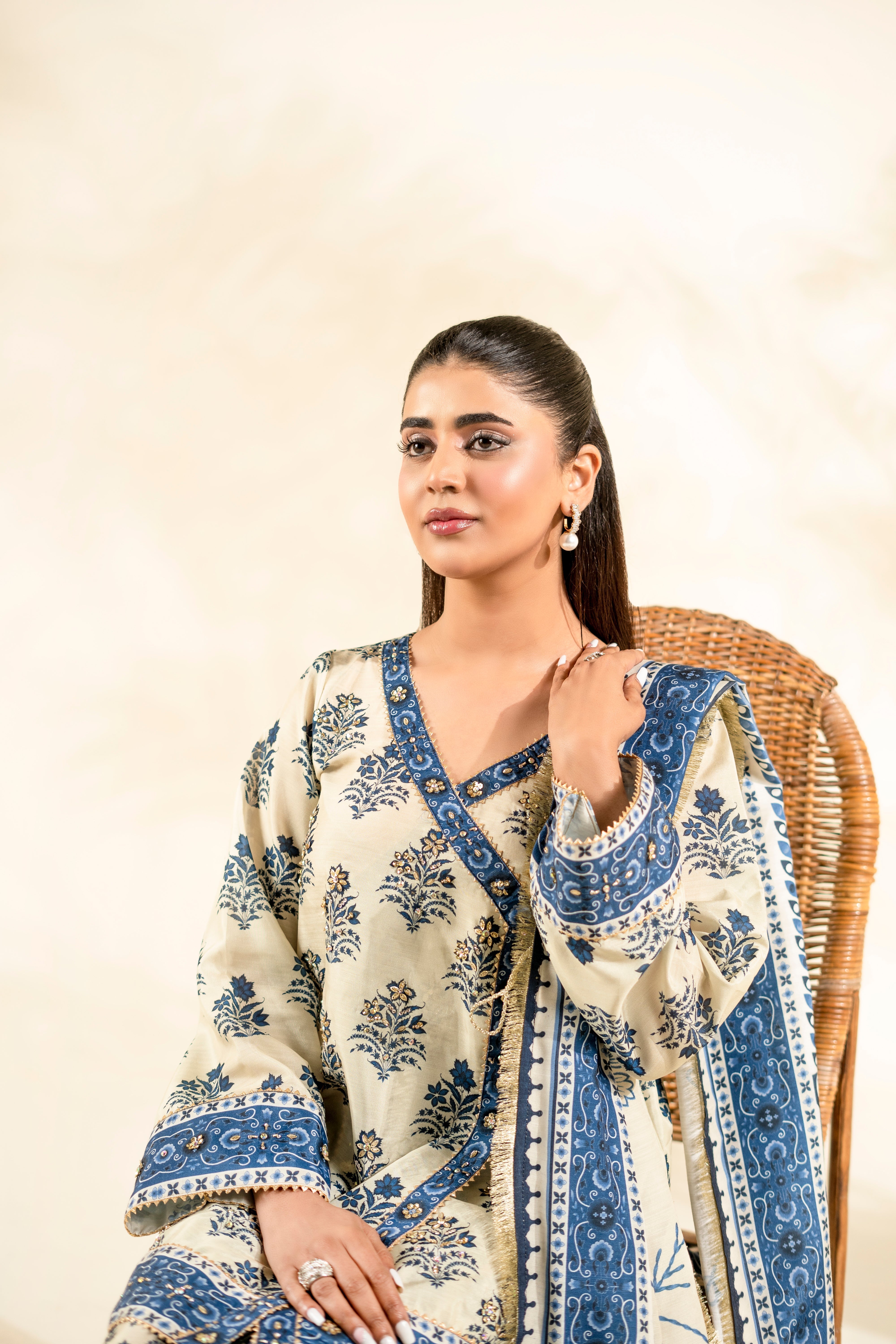 Faiza Faisal | Elara Luxury Pret | IVORY ZEEN