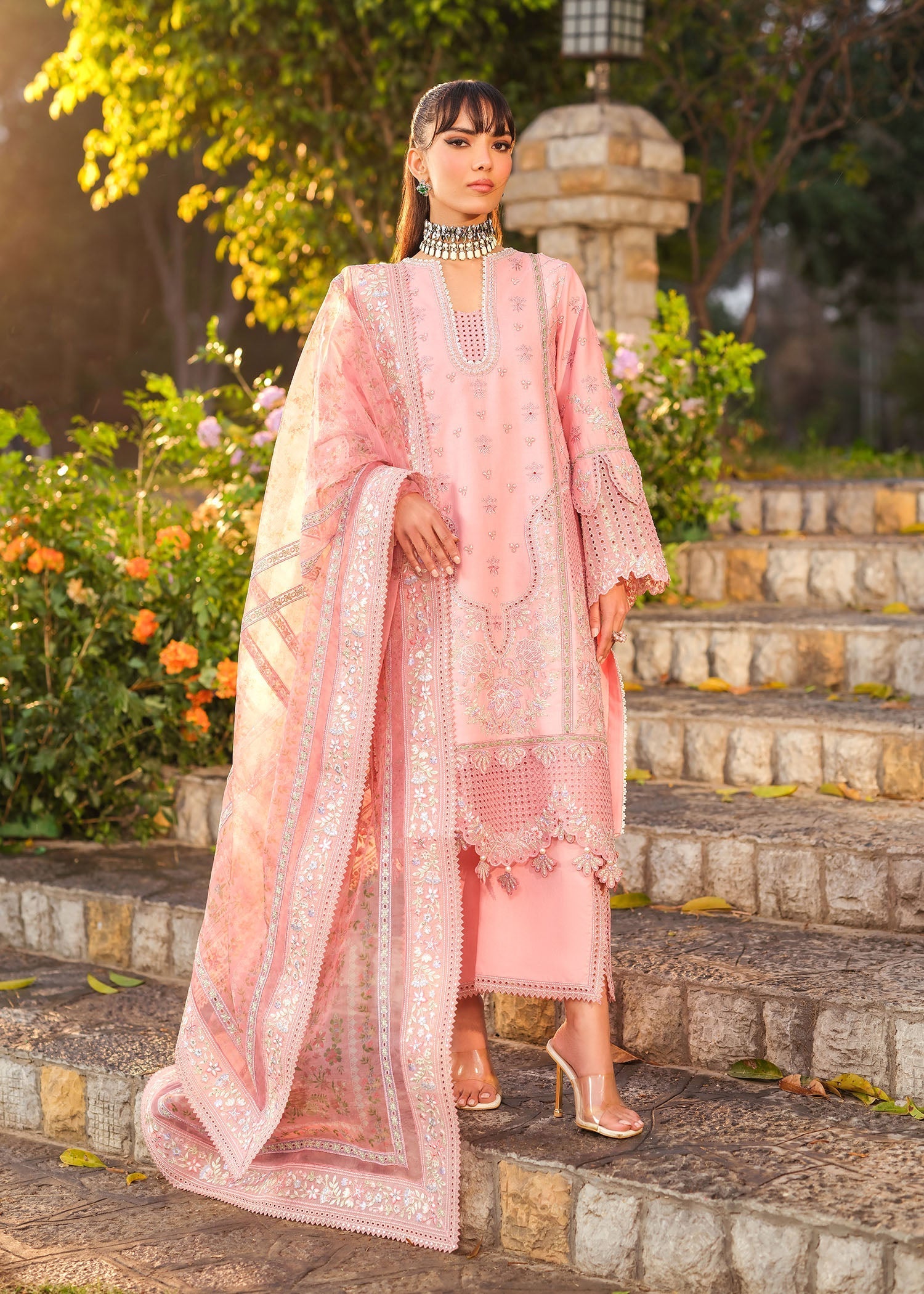 Zarizaa | Echelon Lawn | DREAMTINT