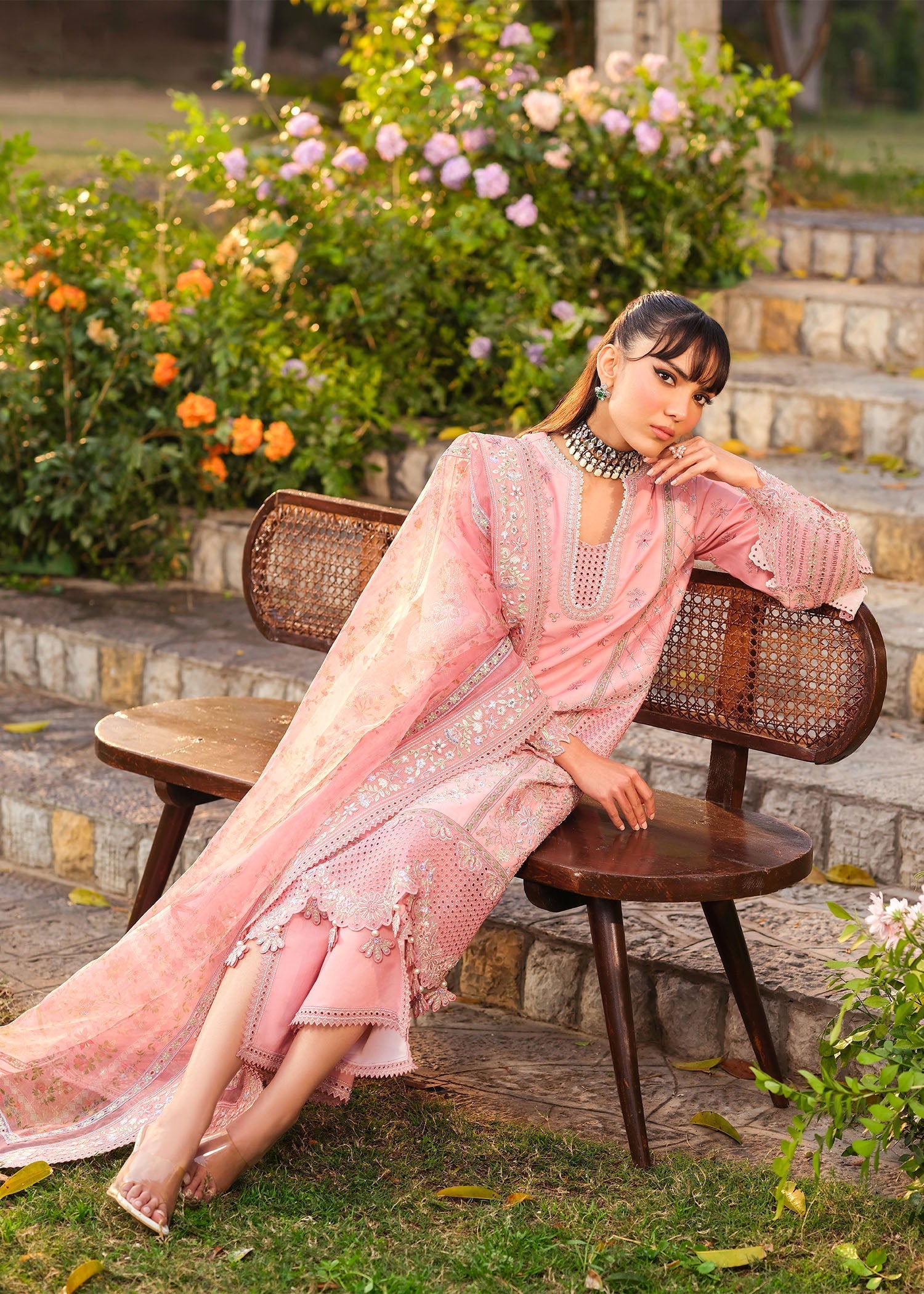 Zarizaa | Echelon Lawn | DREAMTINT