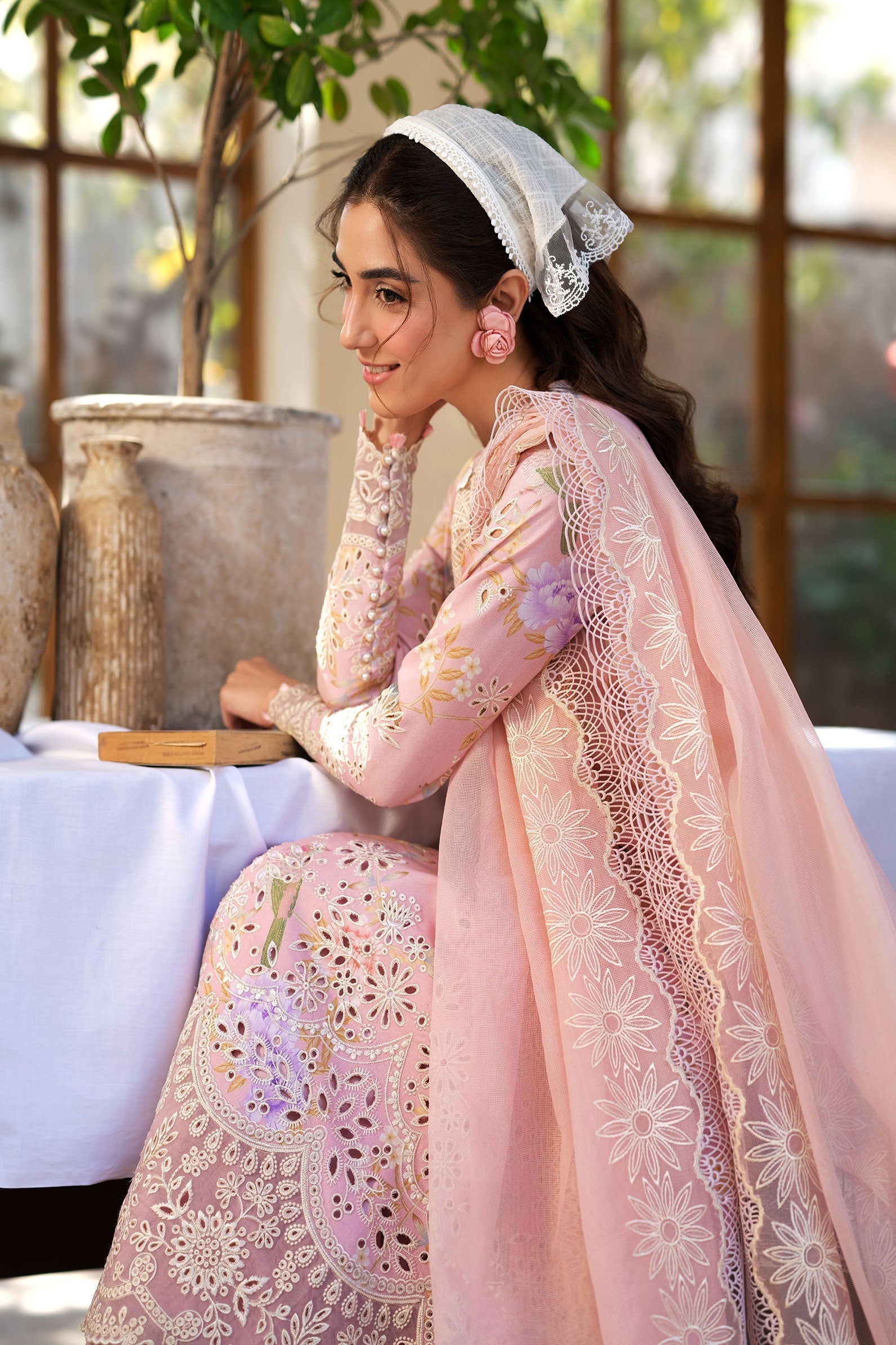 Maryam Hussain | Luxury Lawn 25 | Dimple