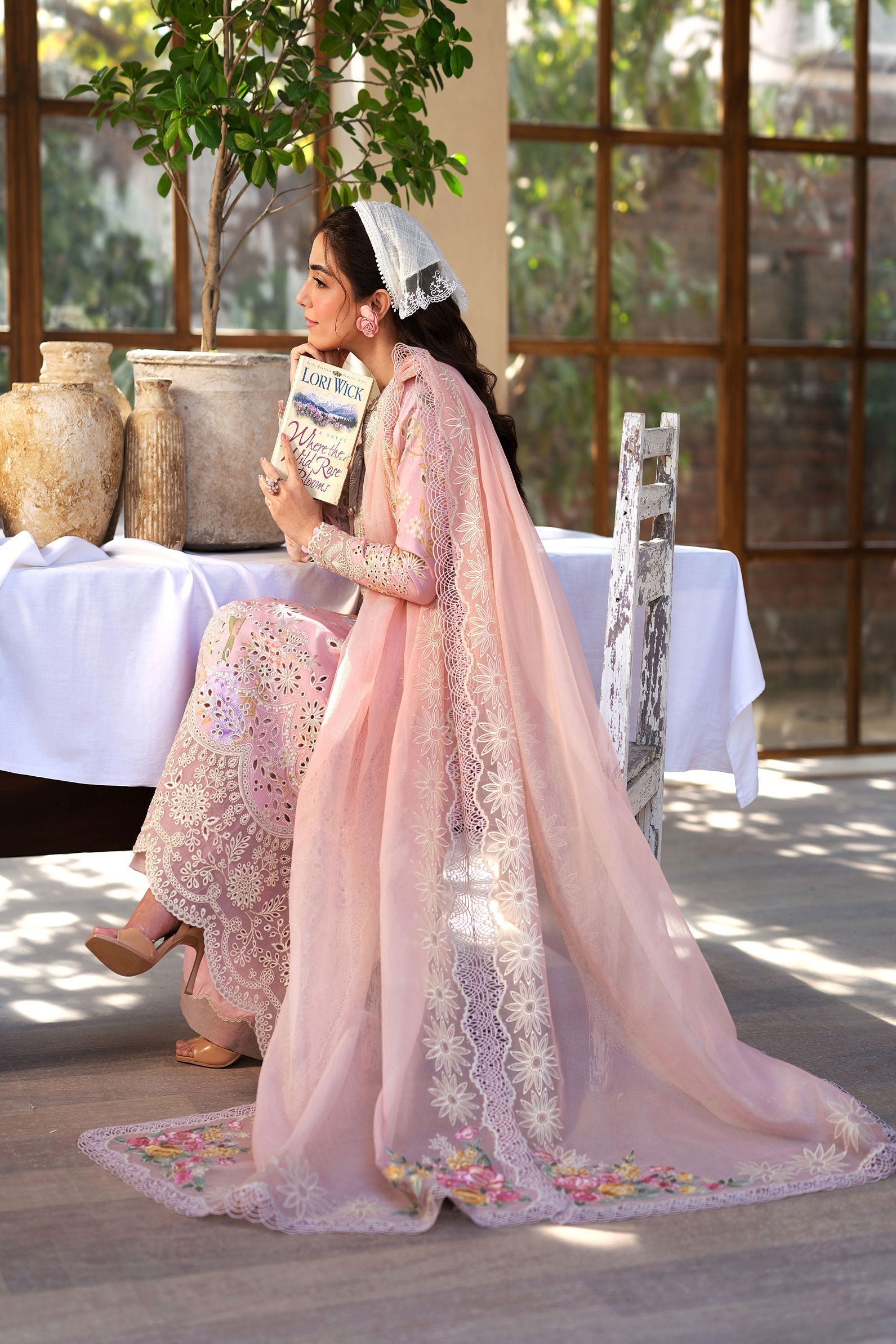 Maryam Hussain | Luxury Lawn 25 | Dimple