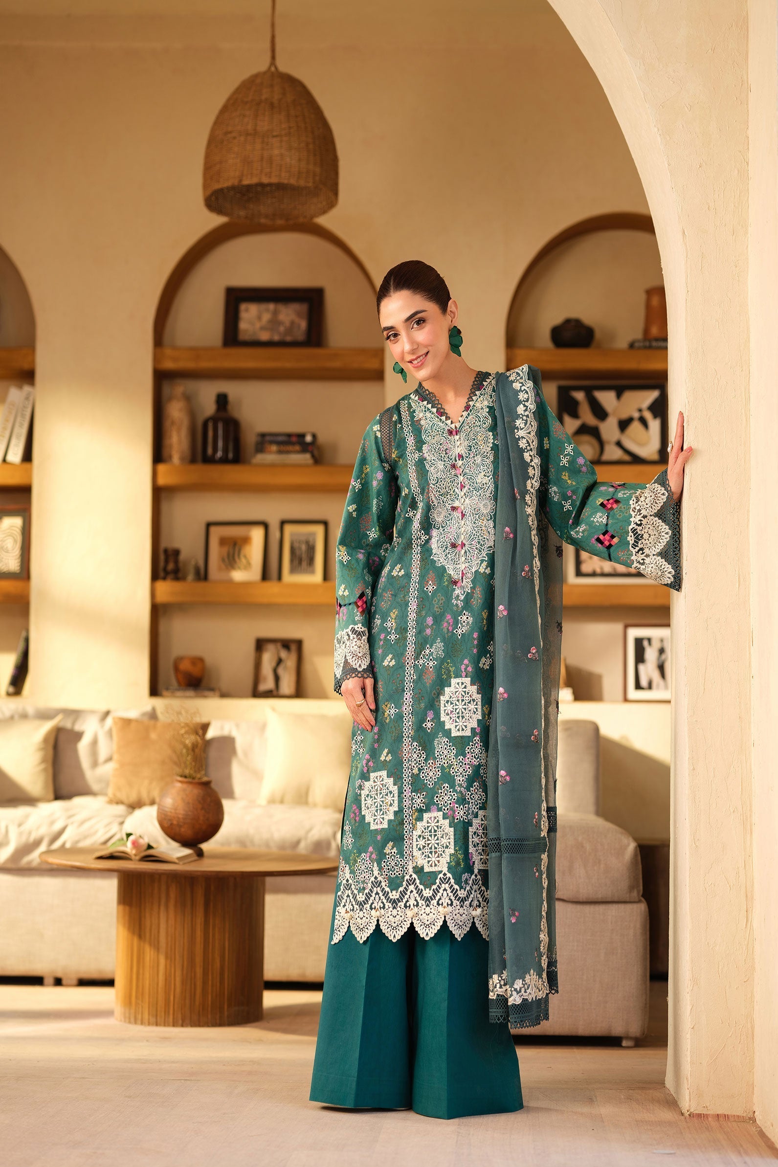 Maryam Hussain | Luxury Lawn 25 | Seashell