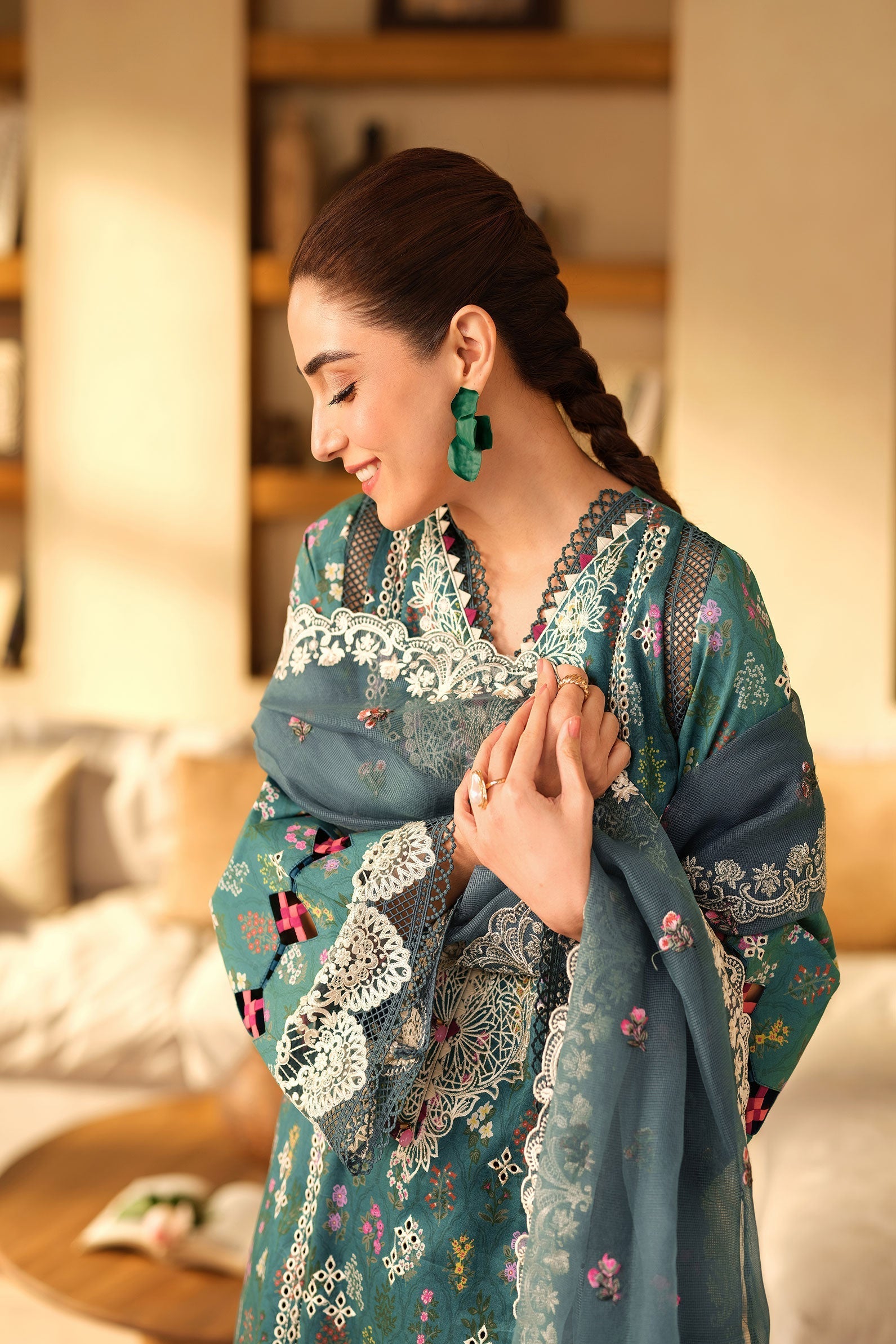 Maryam Hussain | Luxury Lawn 25 | Seashell