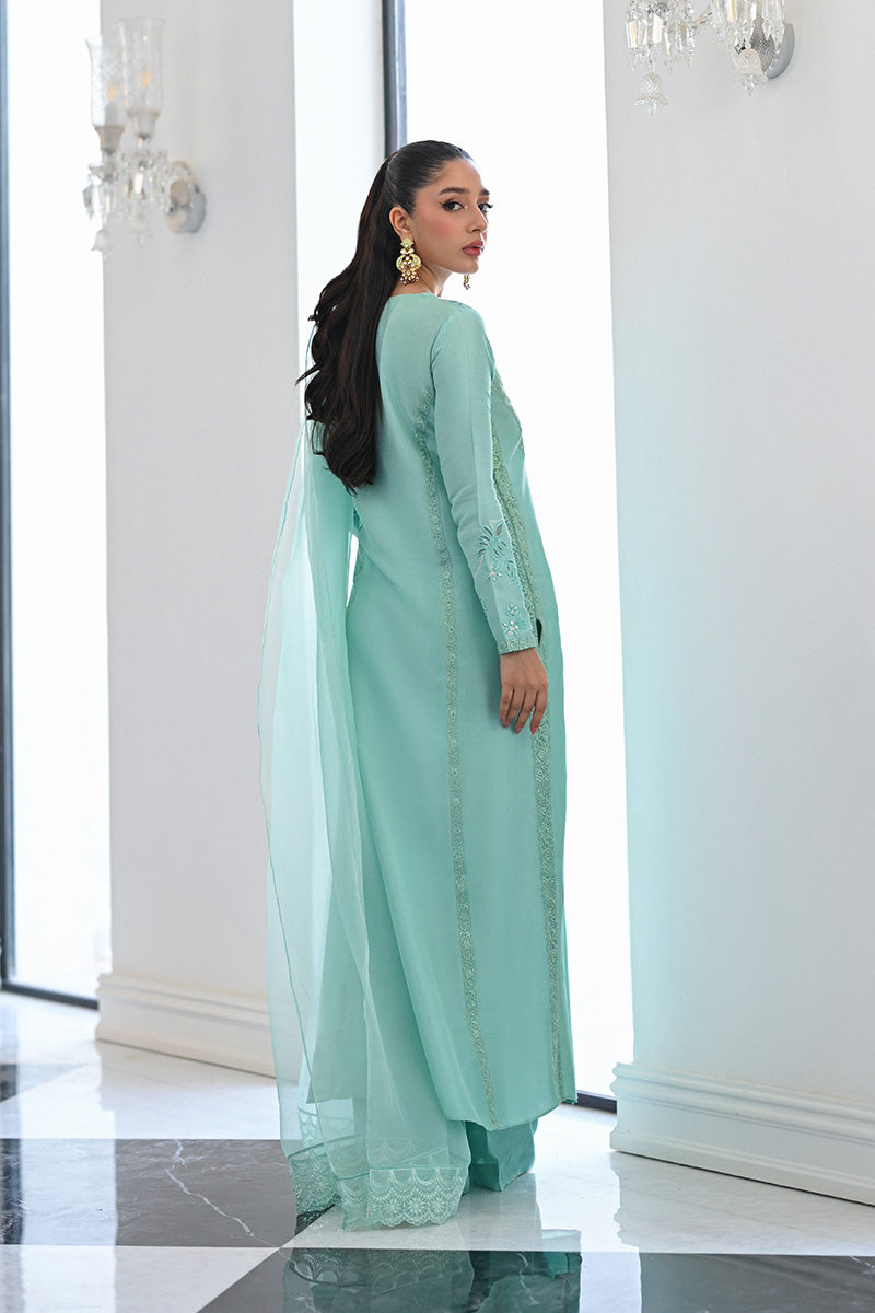 Mina Hasan | Signature Pret | Nyra