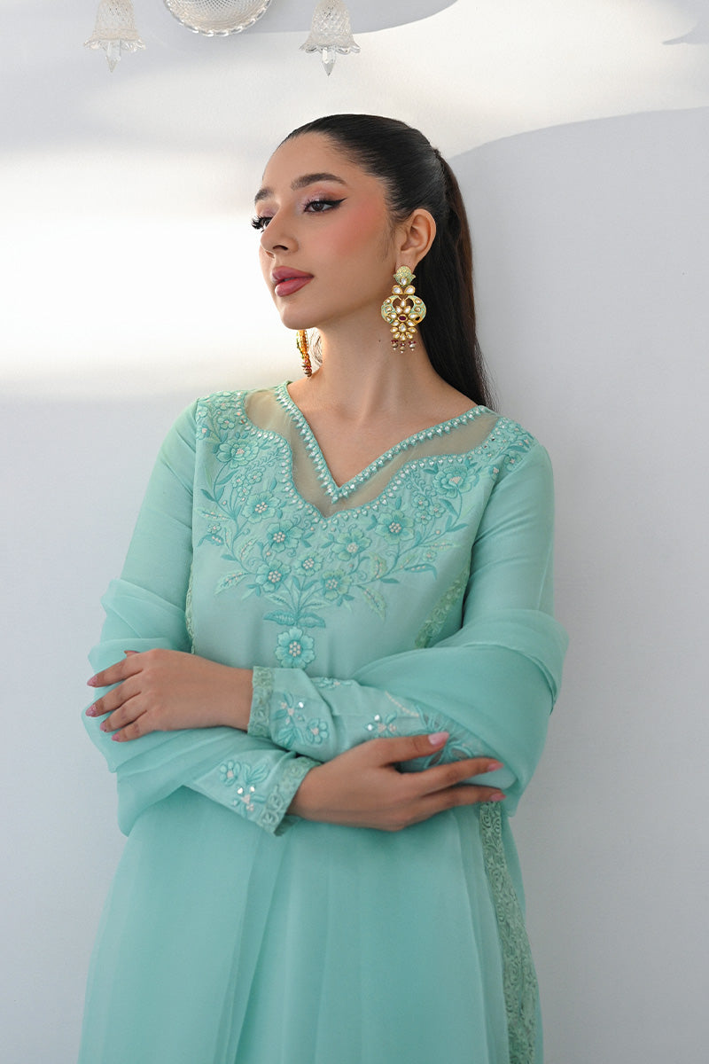Mina Hasan | Signature Pret | Nyra