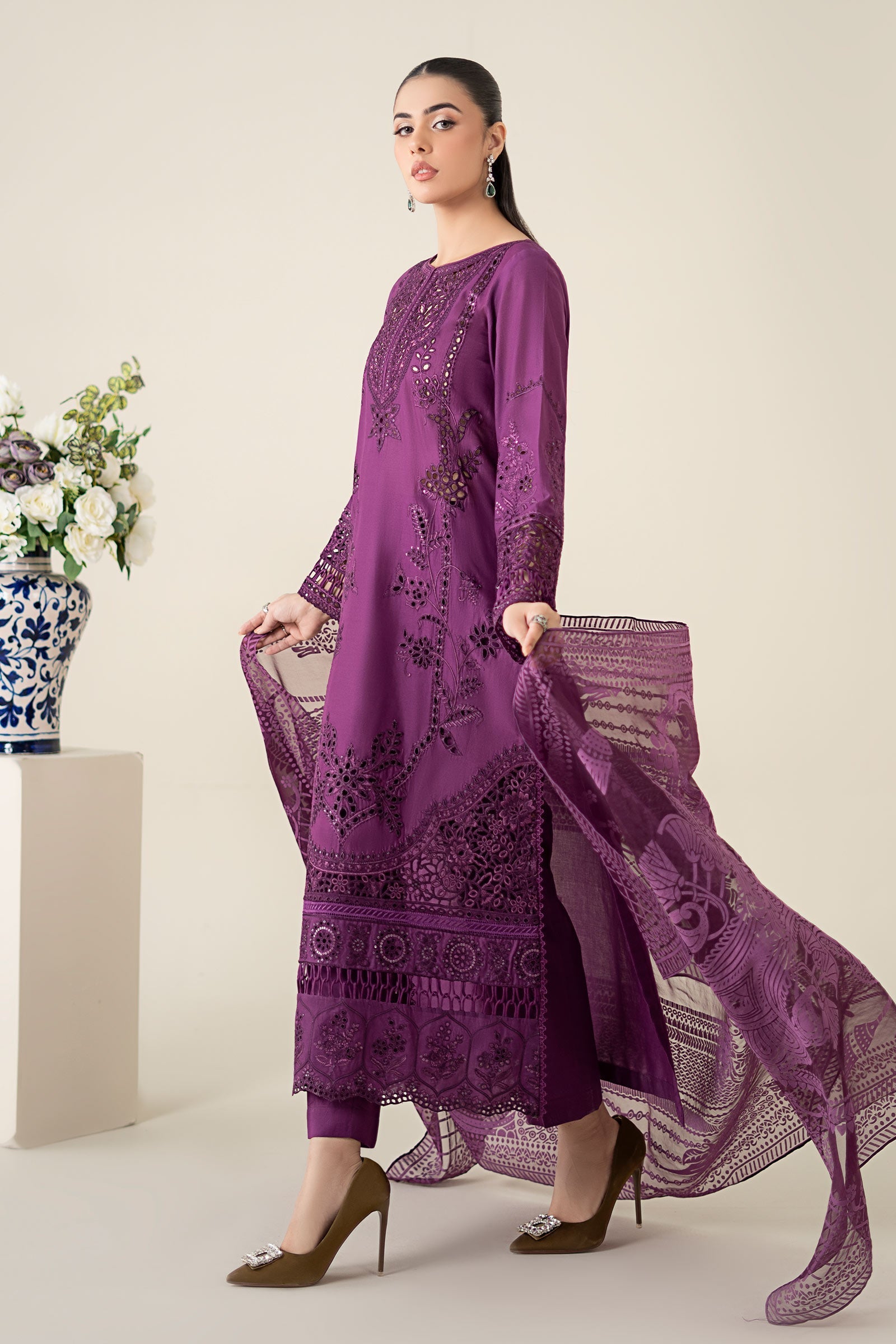 Maria B | Luxury Pret 25 | DW-EA25-74