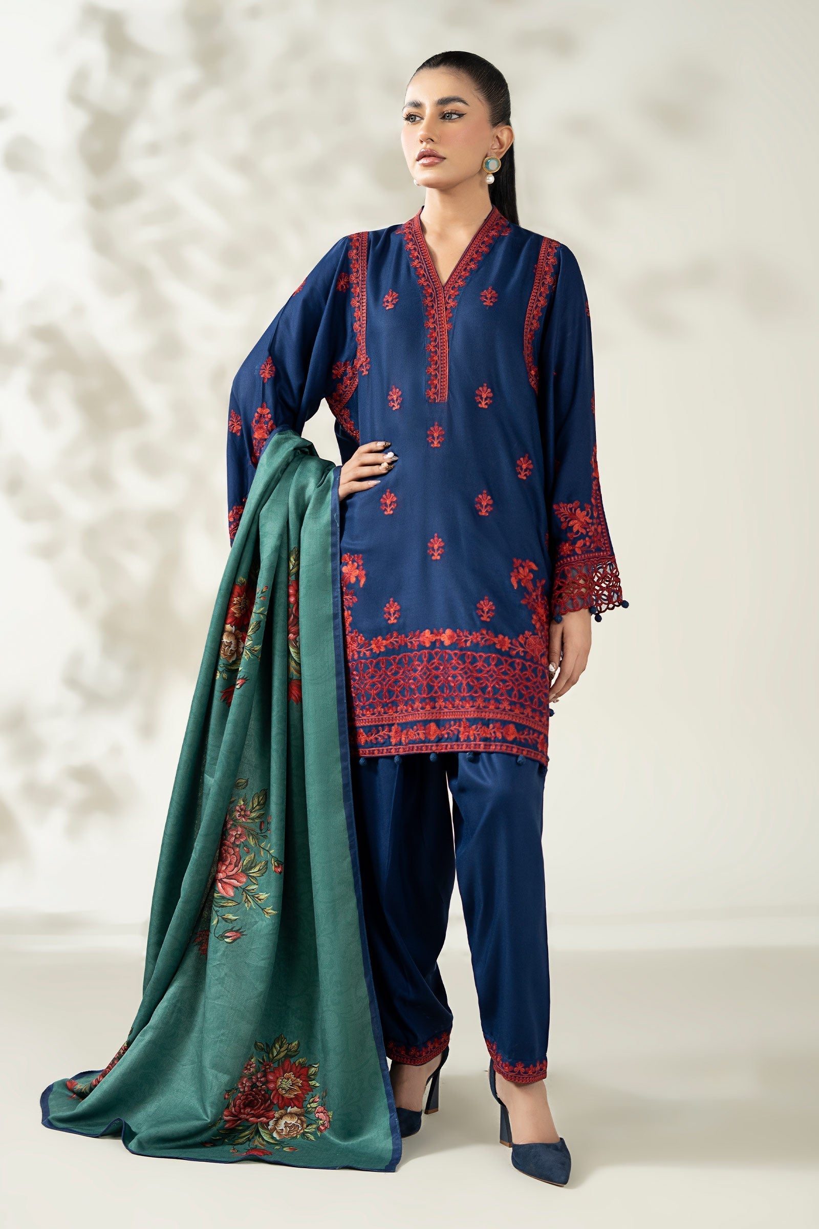 Maria B | Luxury Winter Pret 25 | DW-W25-46-Blue