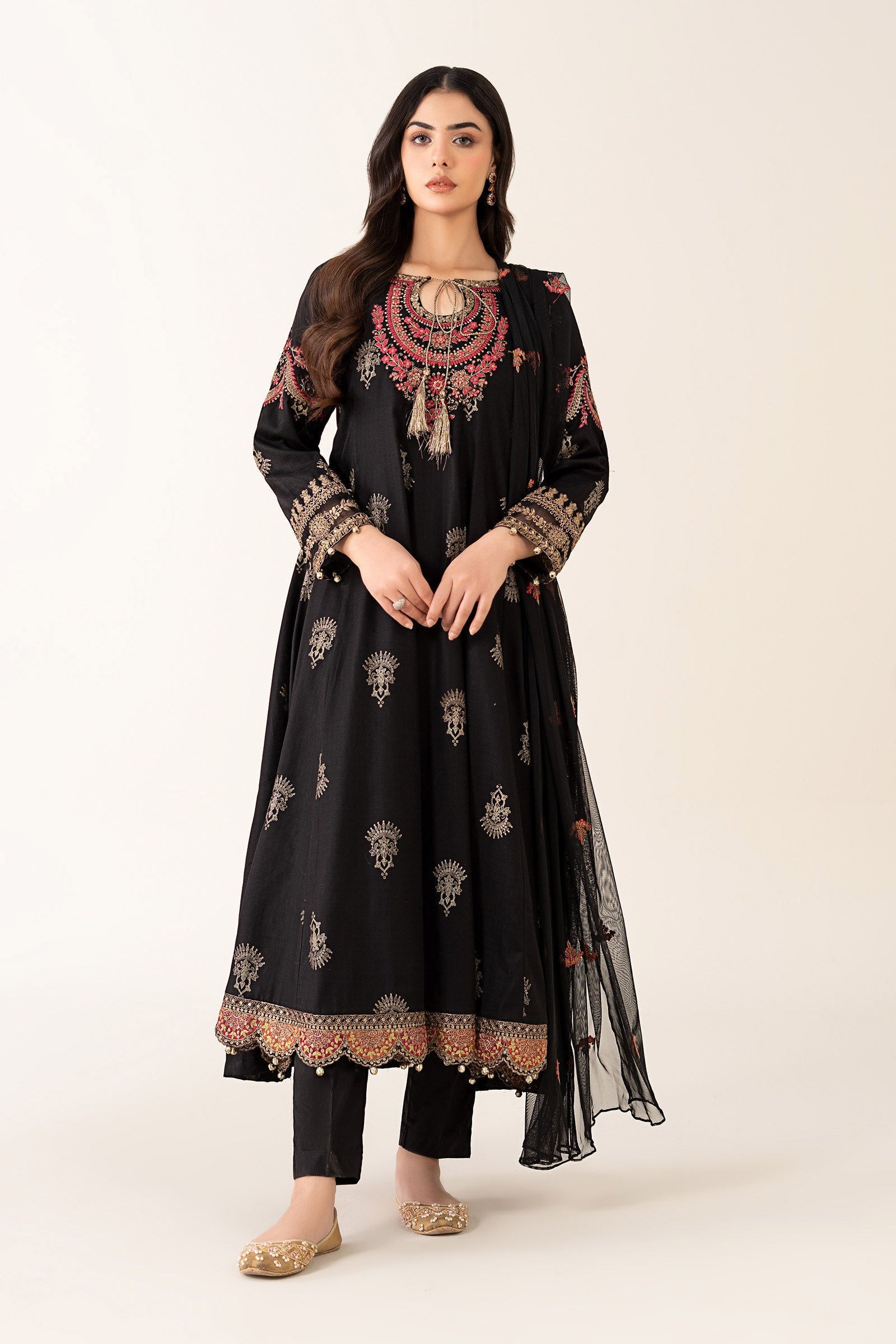 Maria B | Luxury Winter Pret 25 | DW-EF22-13R1-Black
