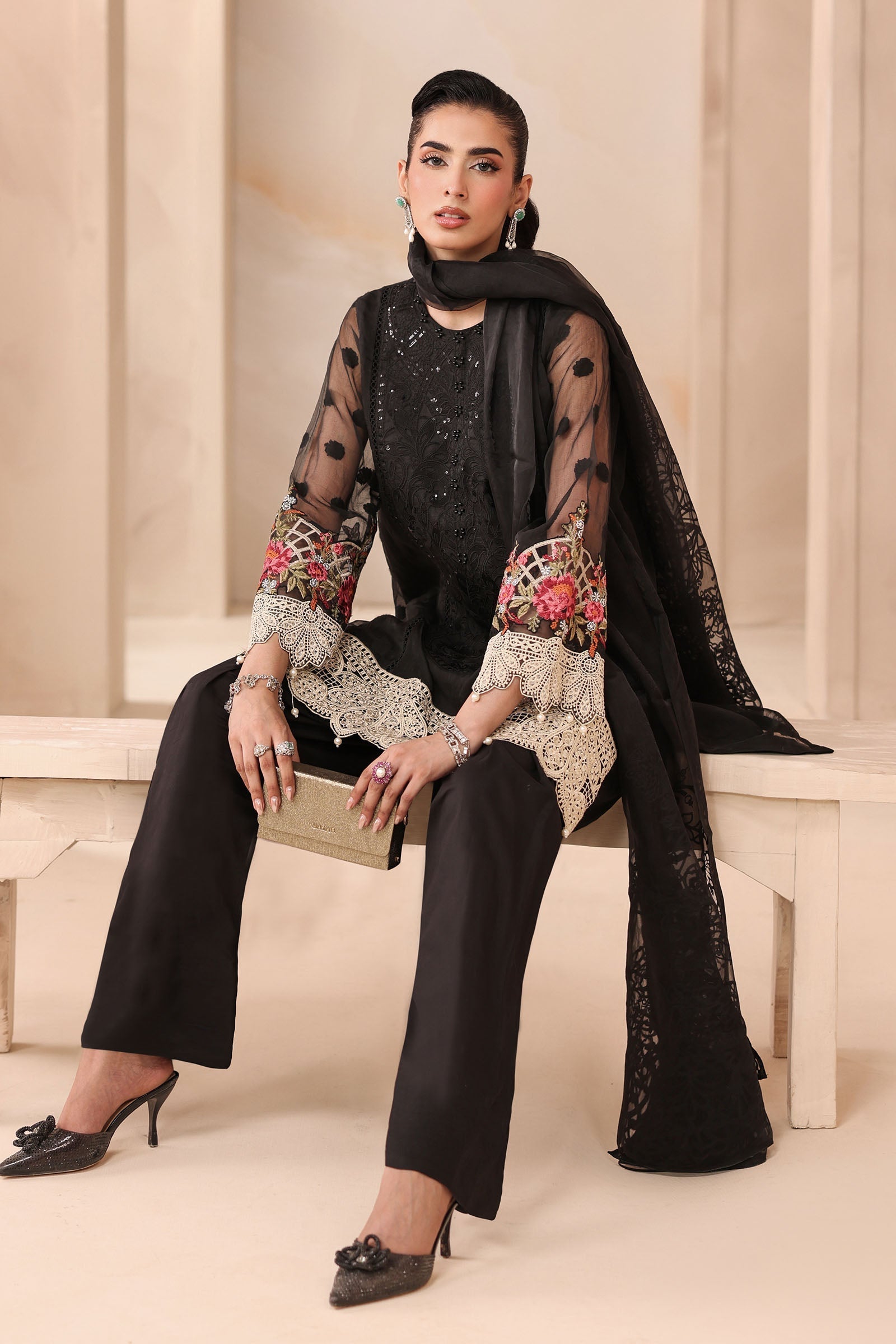 Maria B | Luxury Winter Pret 25 | DW-MN25-02-Black