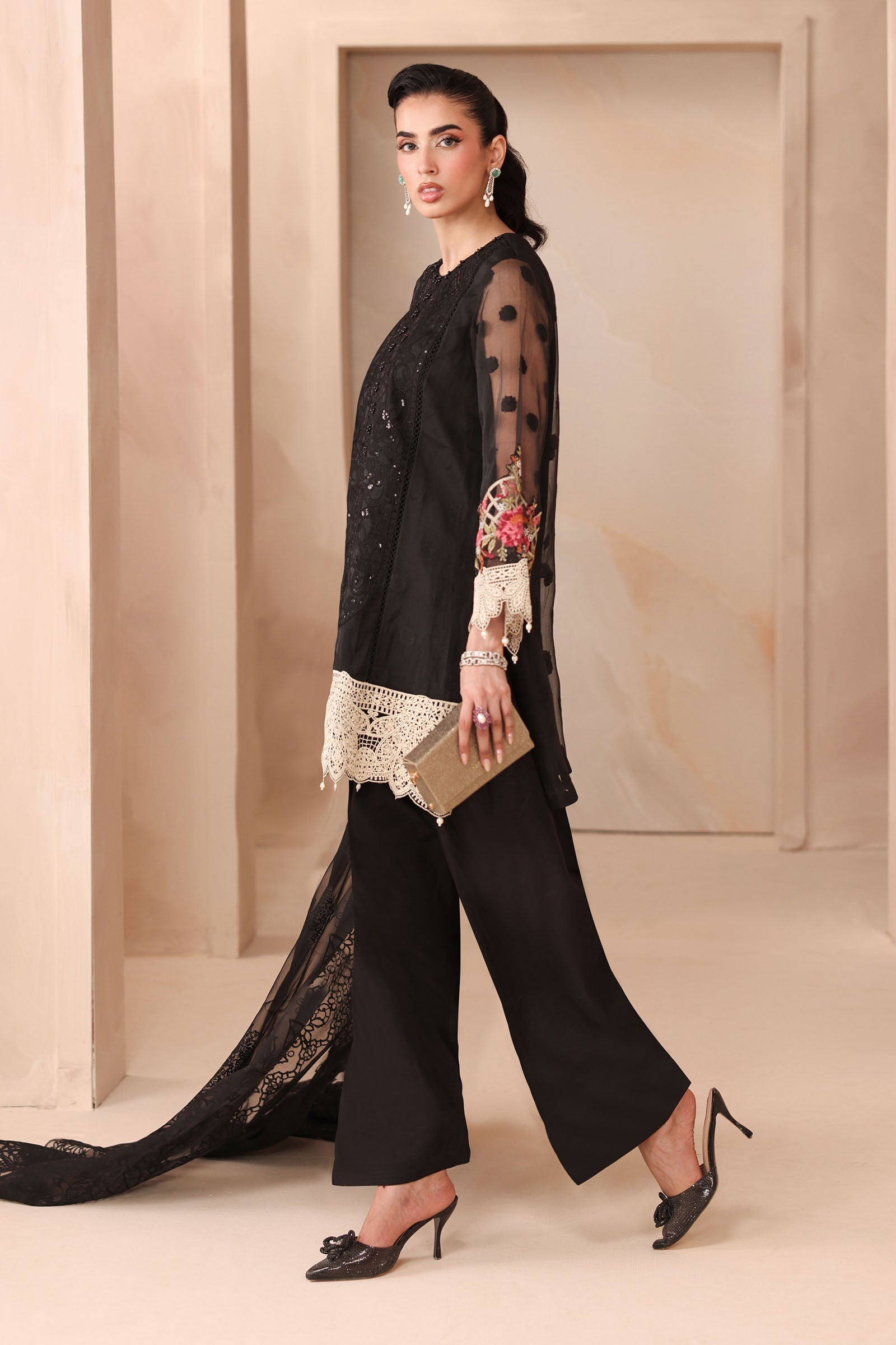 Maria B | Luxury Winter Pret 25 | DW-MN25-02-Black