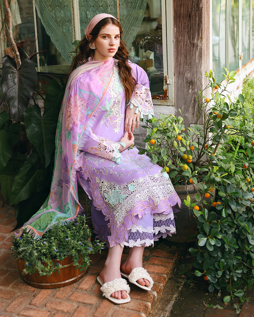 Mushq | The Secret Garden Lawn | Dewspell