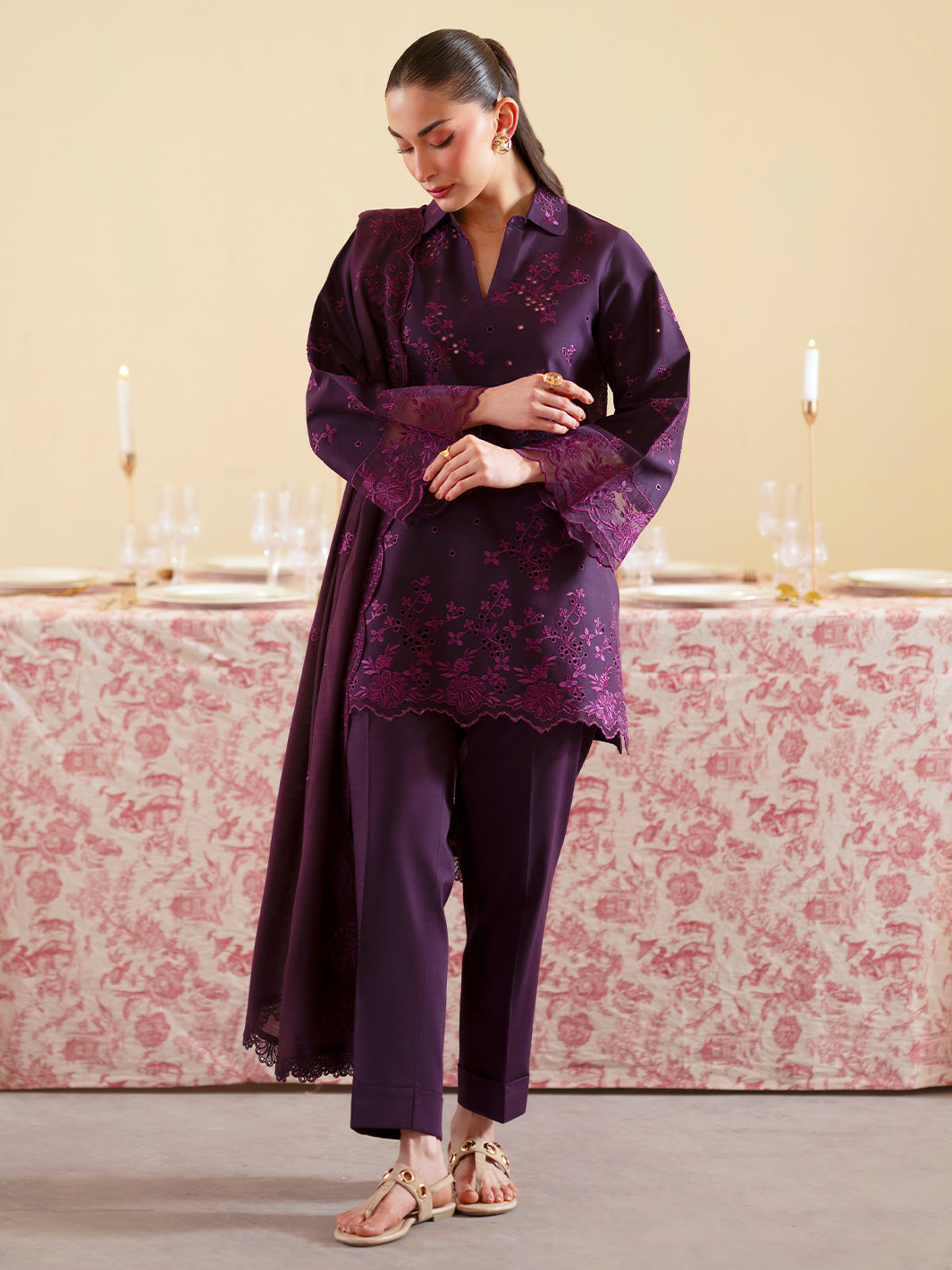 Mahnur | Ember Lawn 26 | EM-001