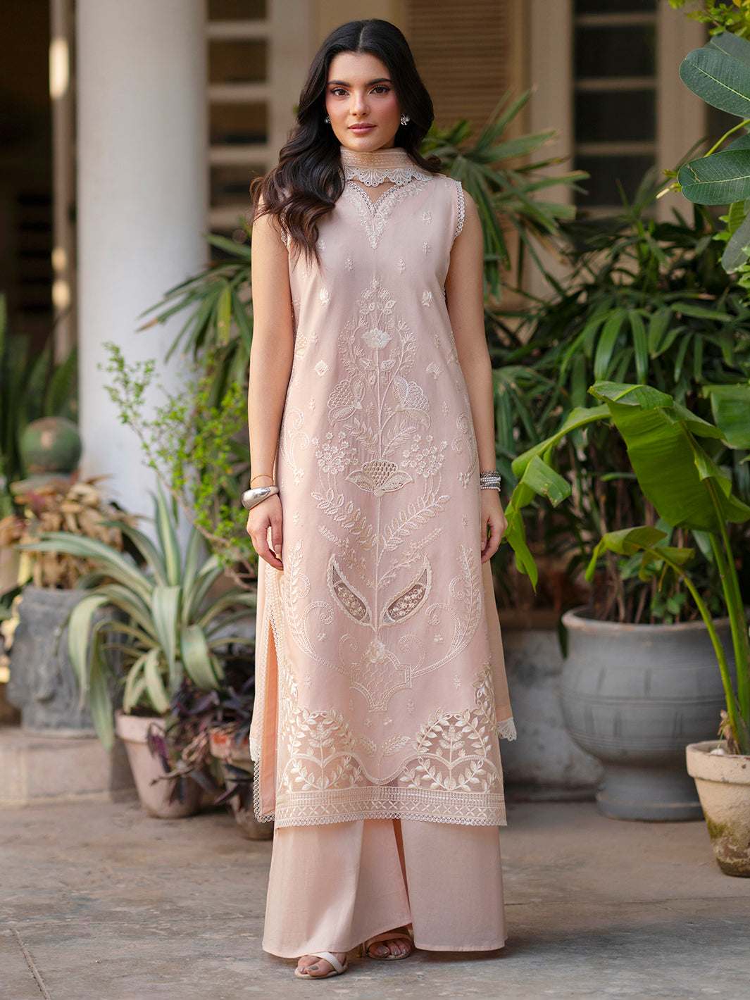 Mahnur | Ember Lawn 26 | EM-002