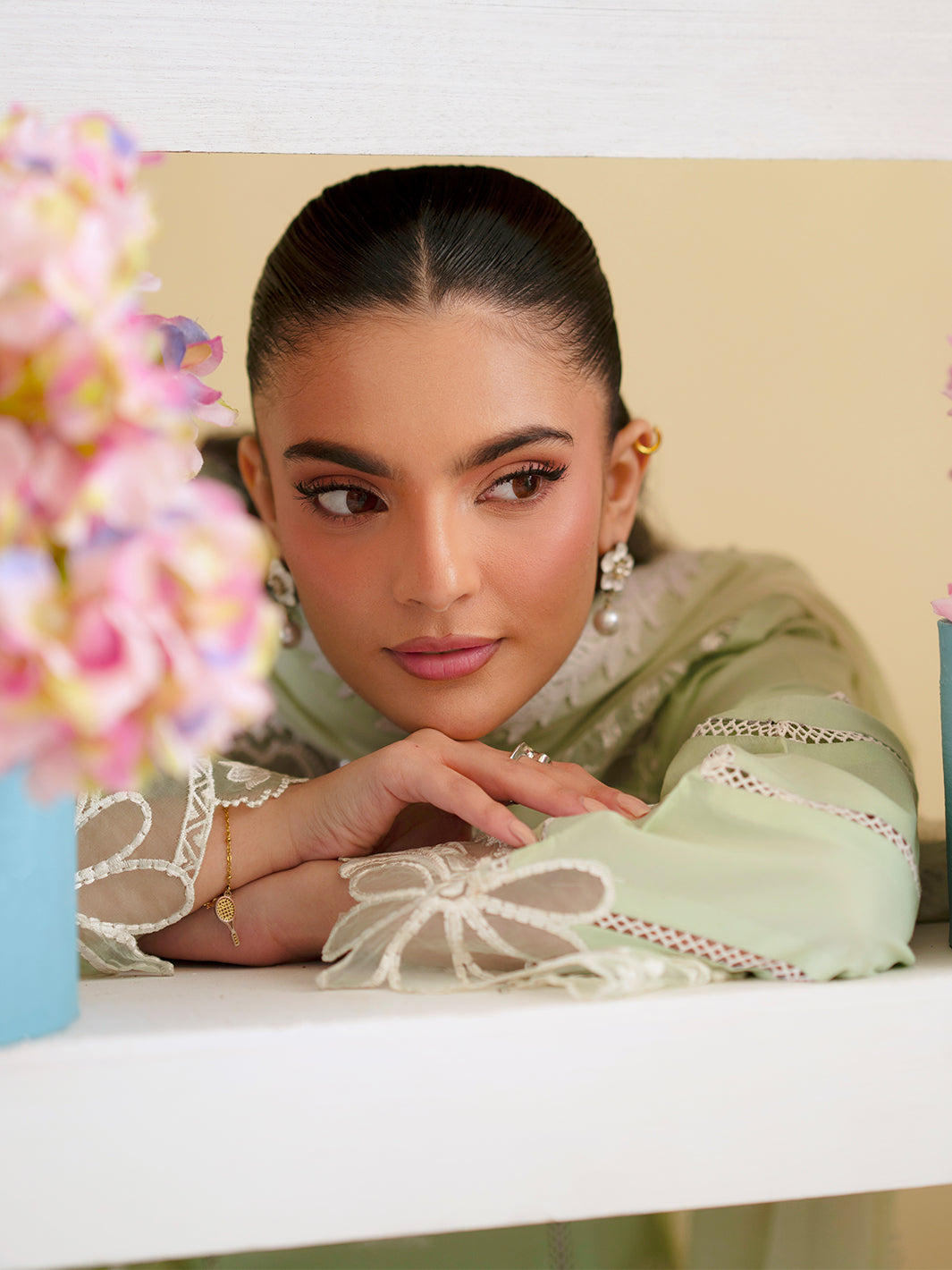 Mahnur | Ember Lawn 26 | EM-004