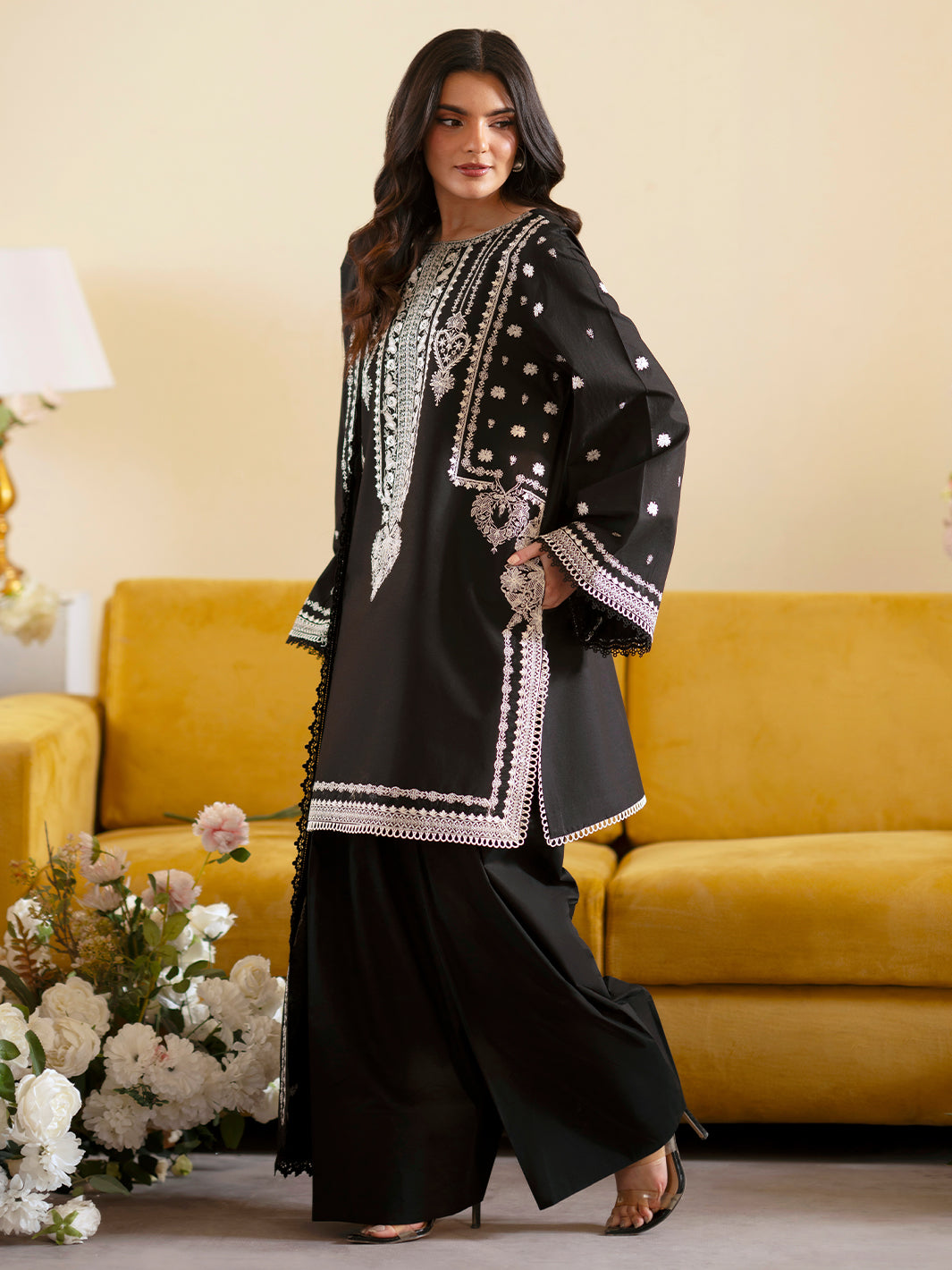 Mahnur | Ember Lawn 26 | EM-006