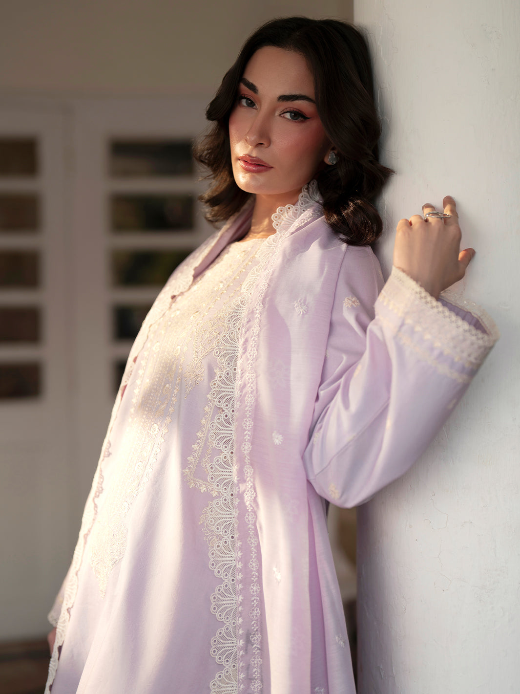 Mahnur | Ember Lawn 26 | EM-009