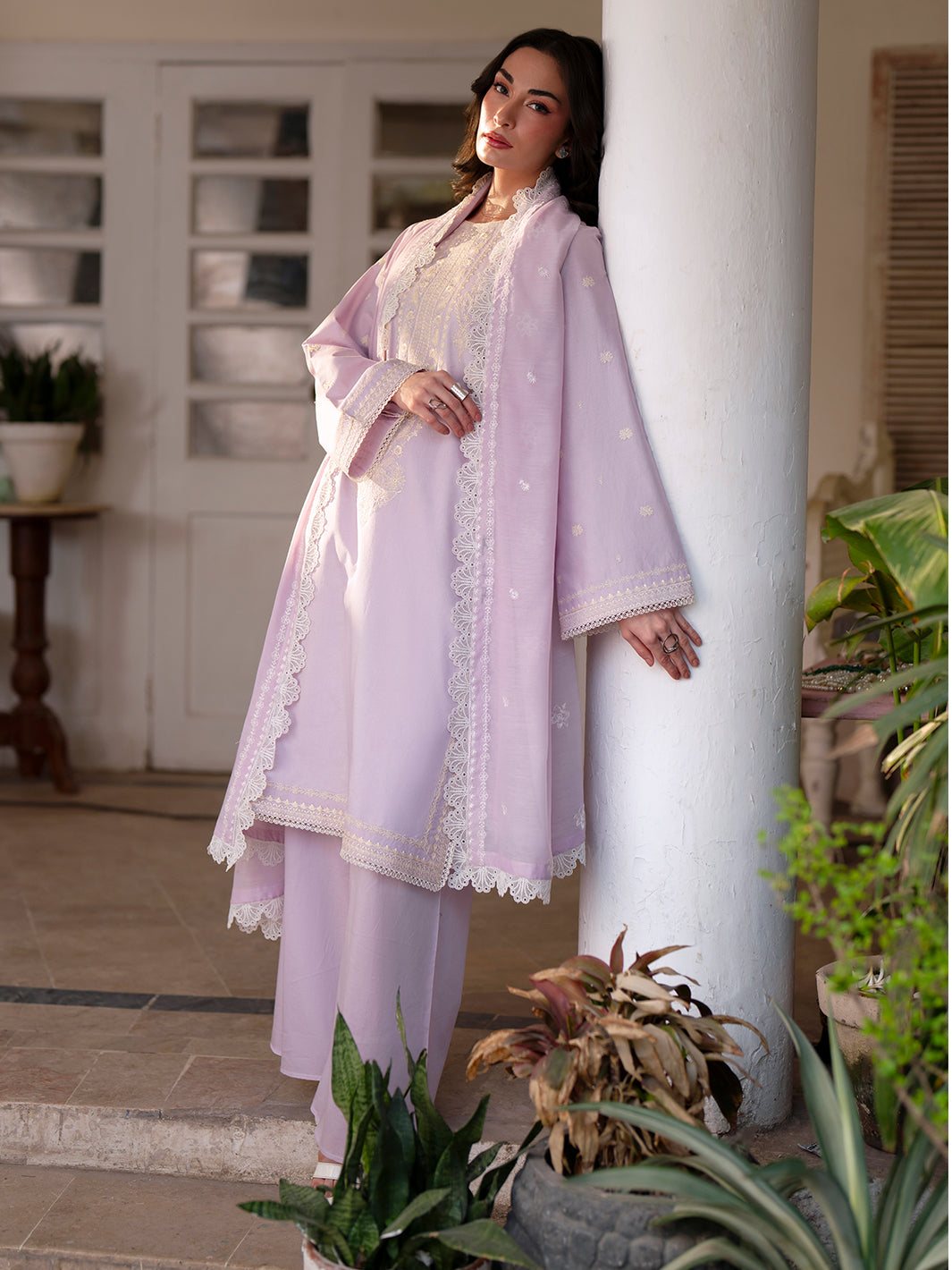 Mahnur | Ember Lawn 26 | EM-009