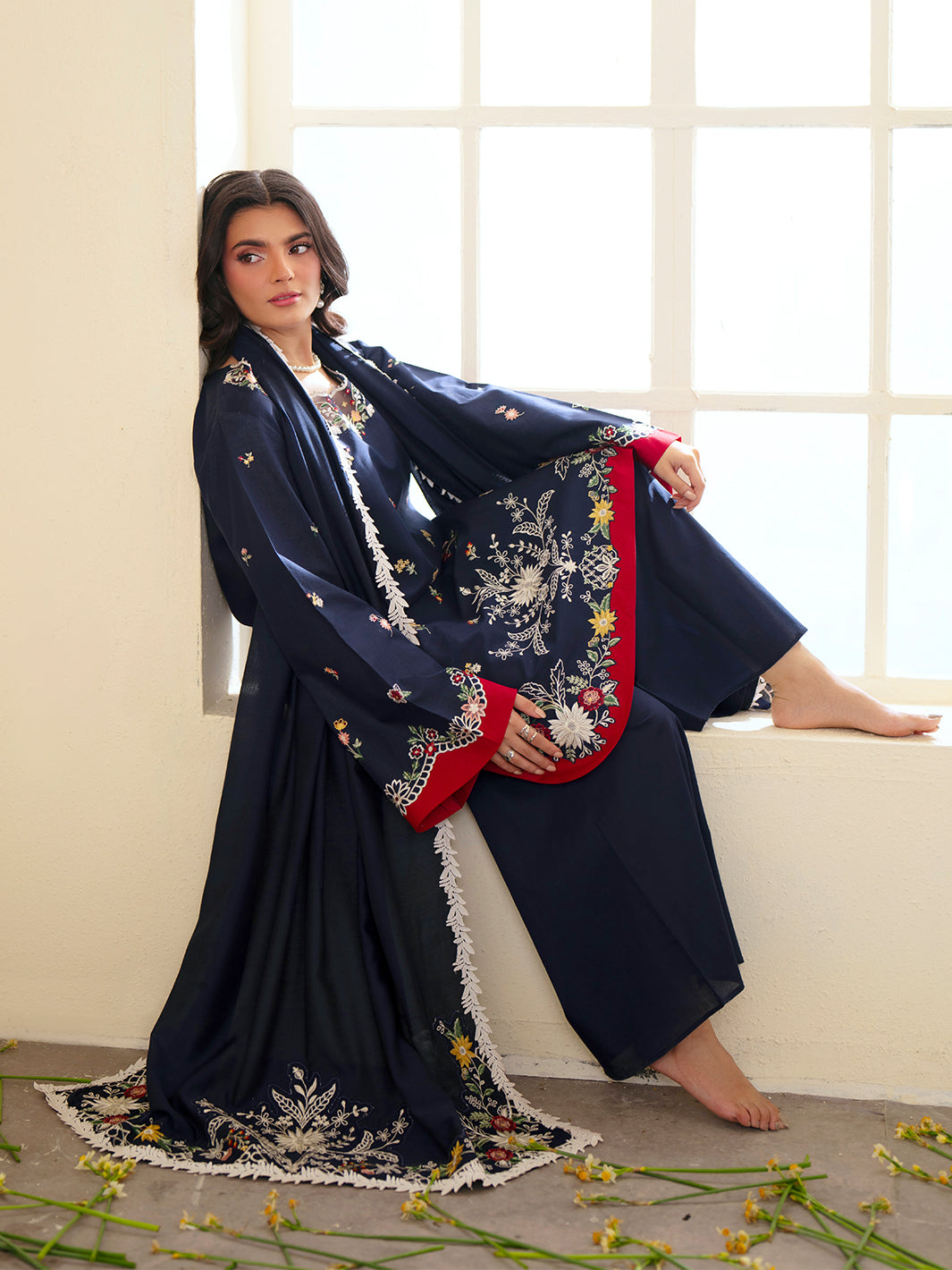 Mahnur | Ember Lawn 26 | EM-010