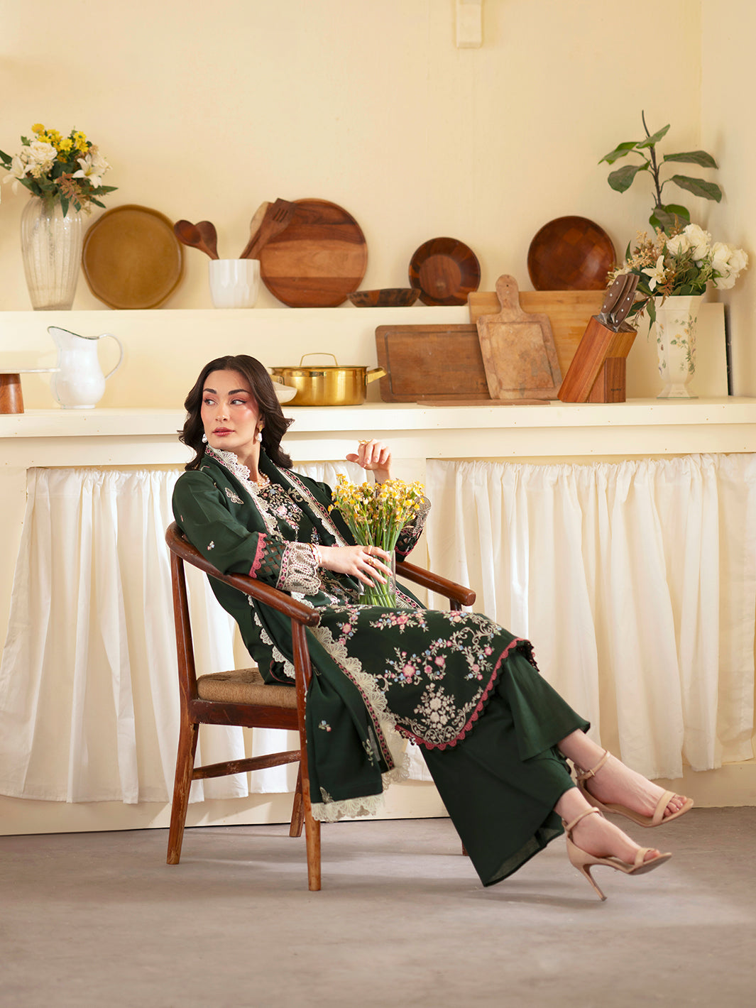 Mahnur | Ember Lawn 26 | EM-011