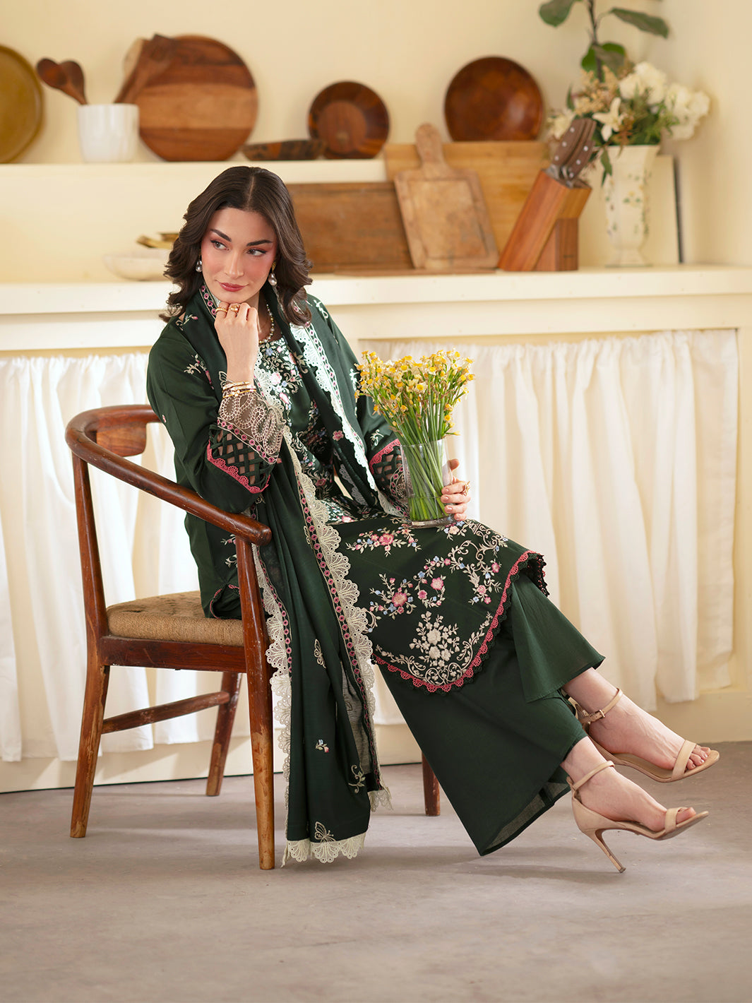 Mahnur | Ember Lawn 26 | EM-011
